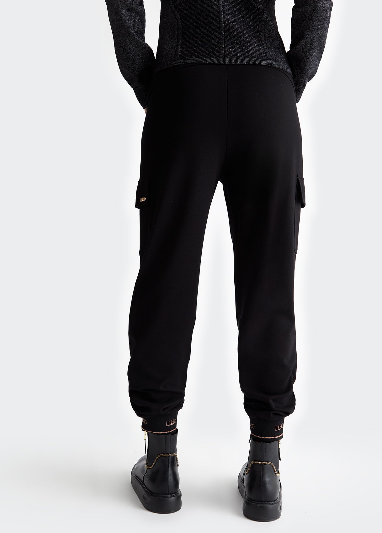 TF4279J618222222XXS-black