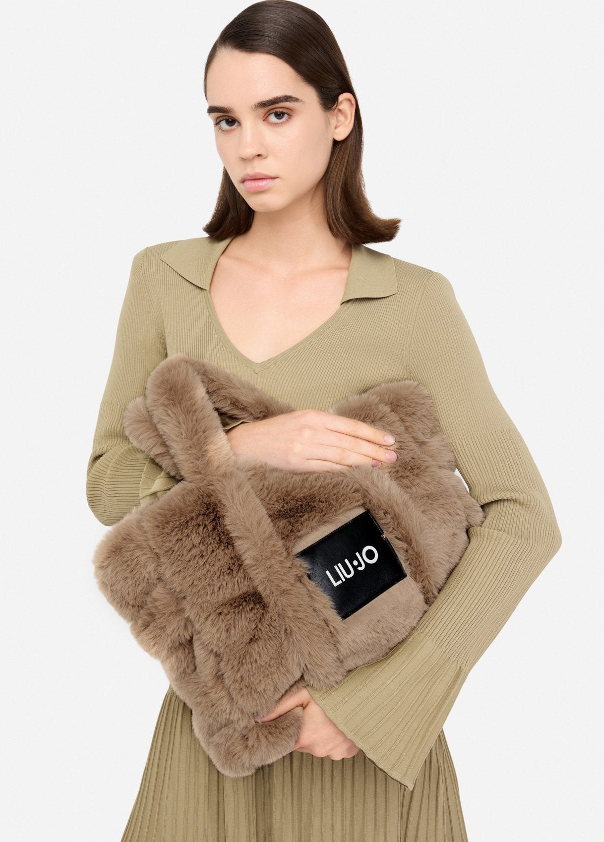 TF5270E037460906T.U.-beige