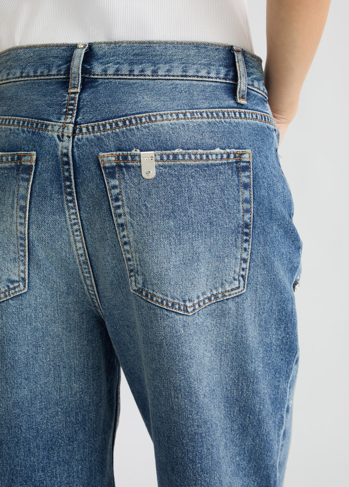 UA5199D49907884324-dark denim