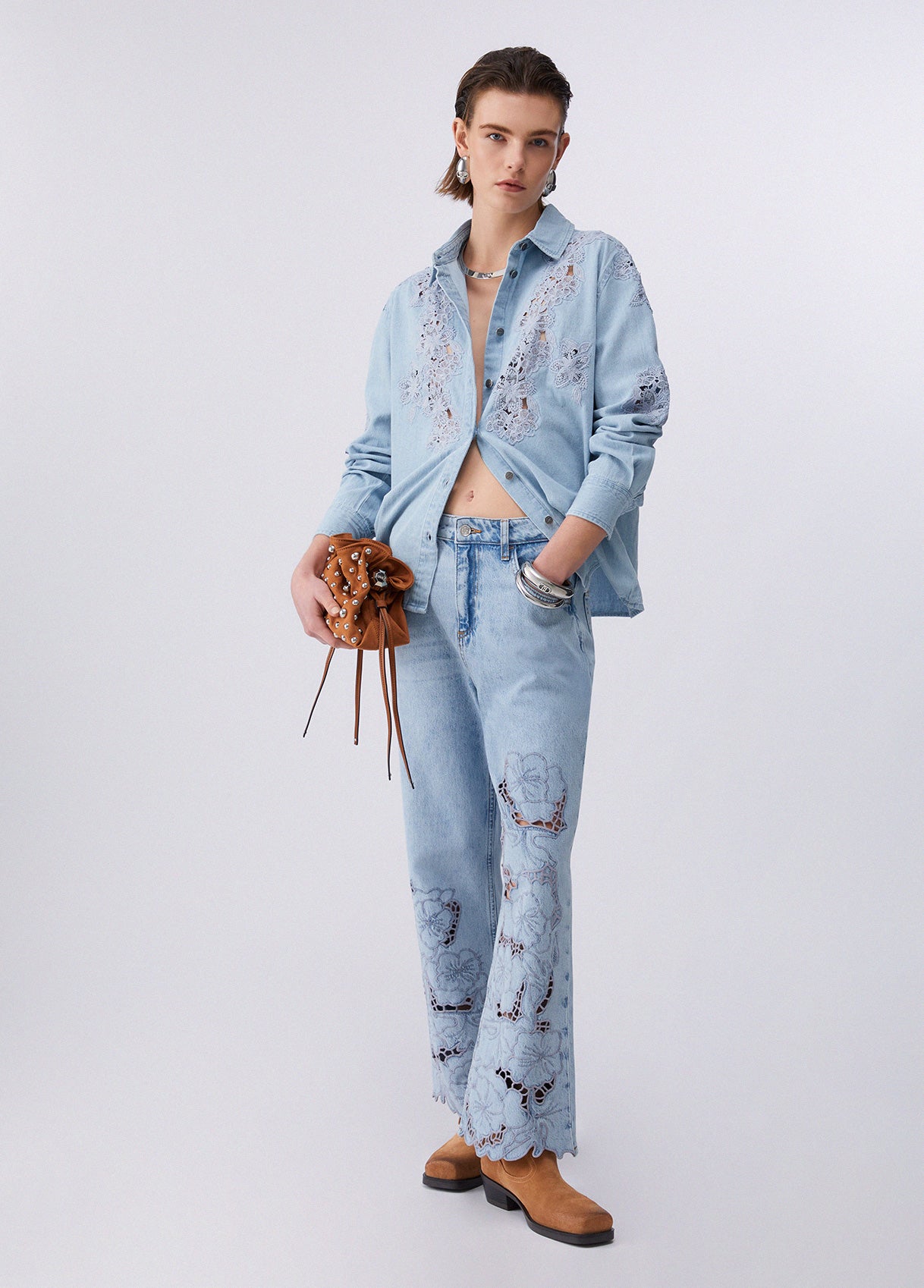 UA6139D03297882638-light denim