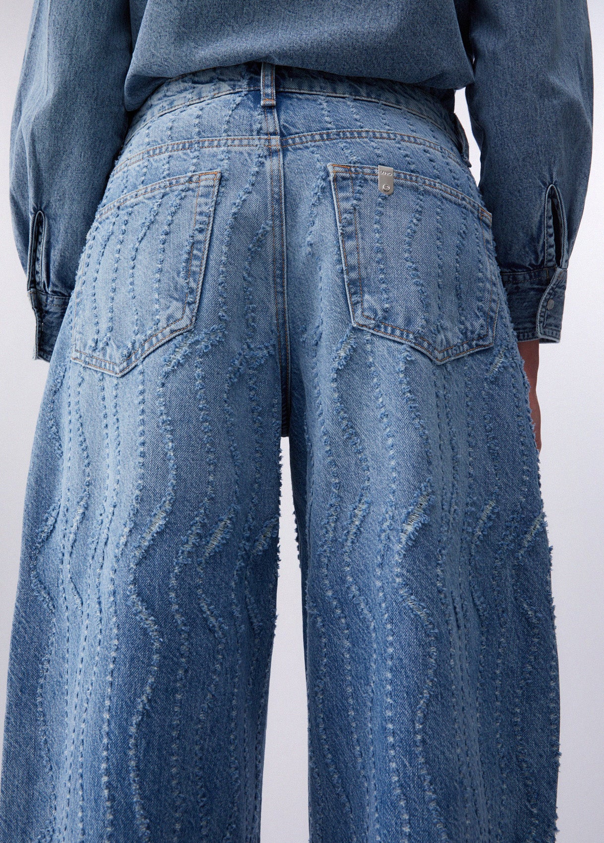 UA6195D03167899624-medium wash denim