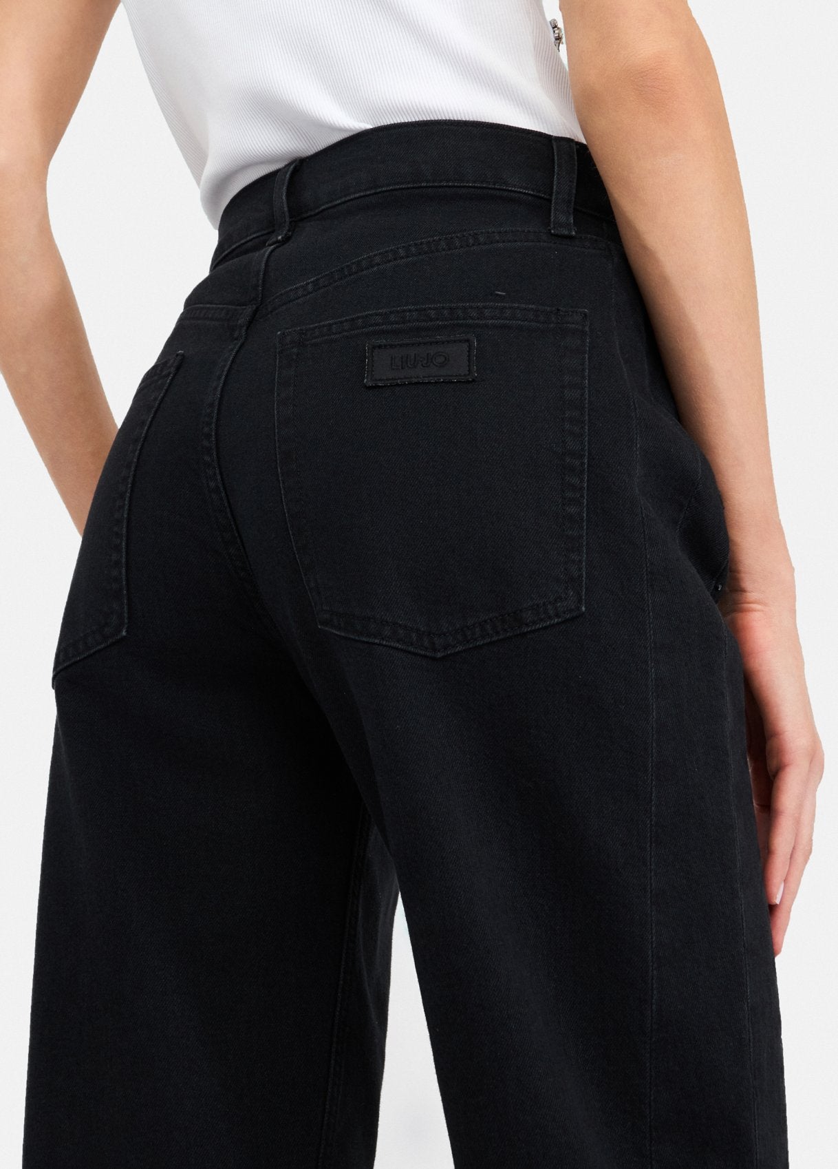 UF5118DS0258743224-black denim