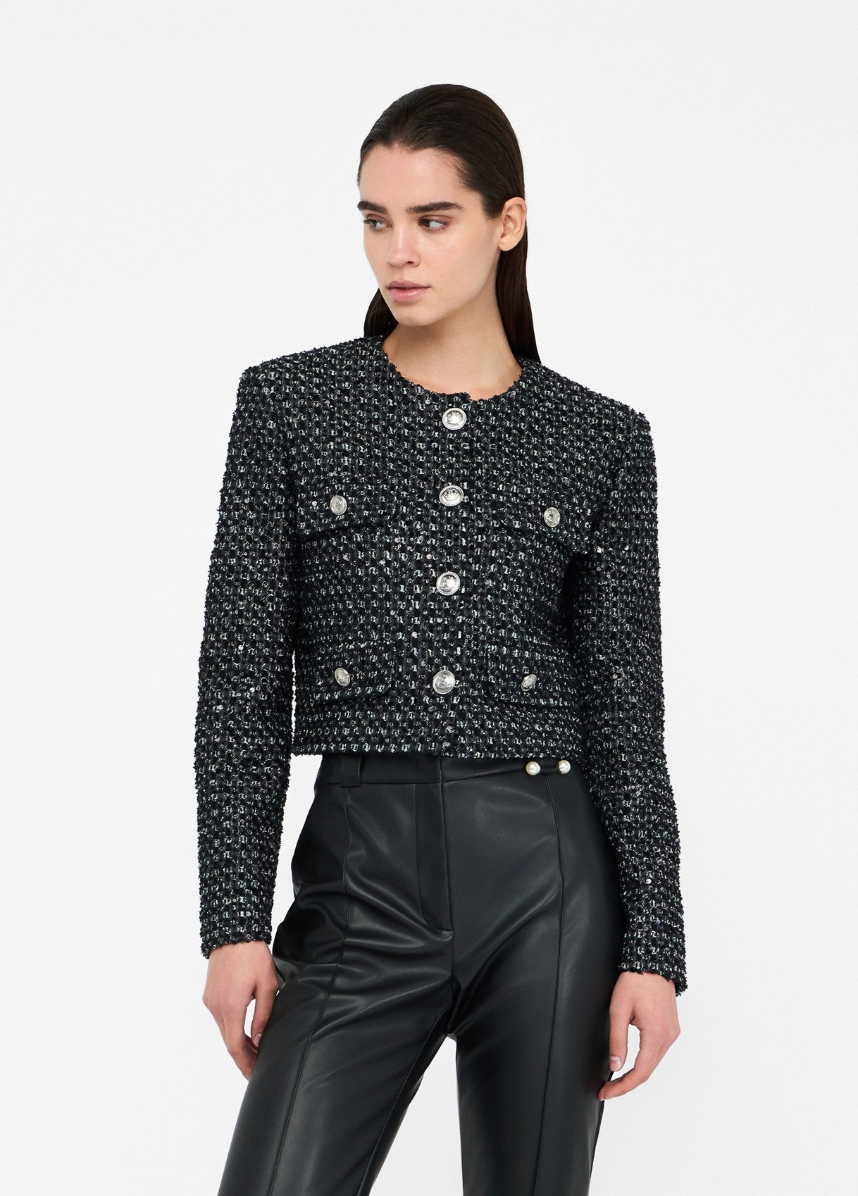 UF5142D02672222238-black