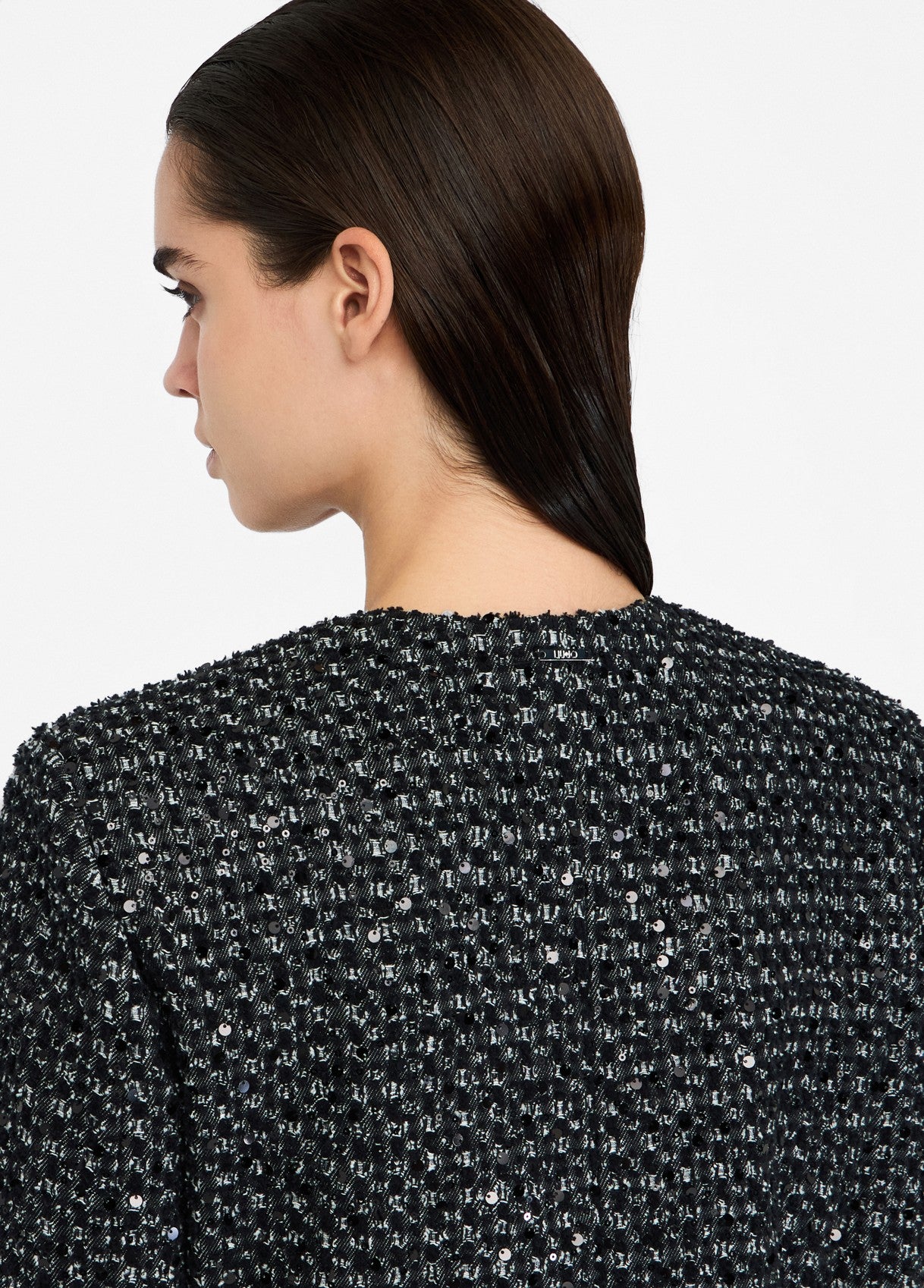 UF5142D02672222238-black