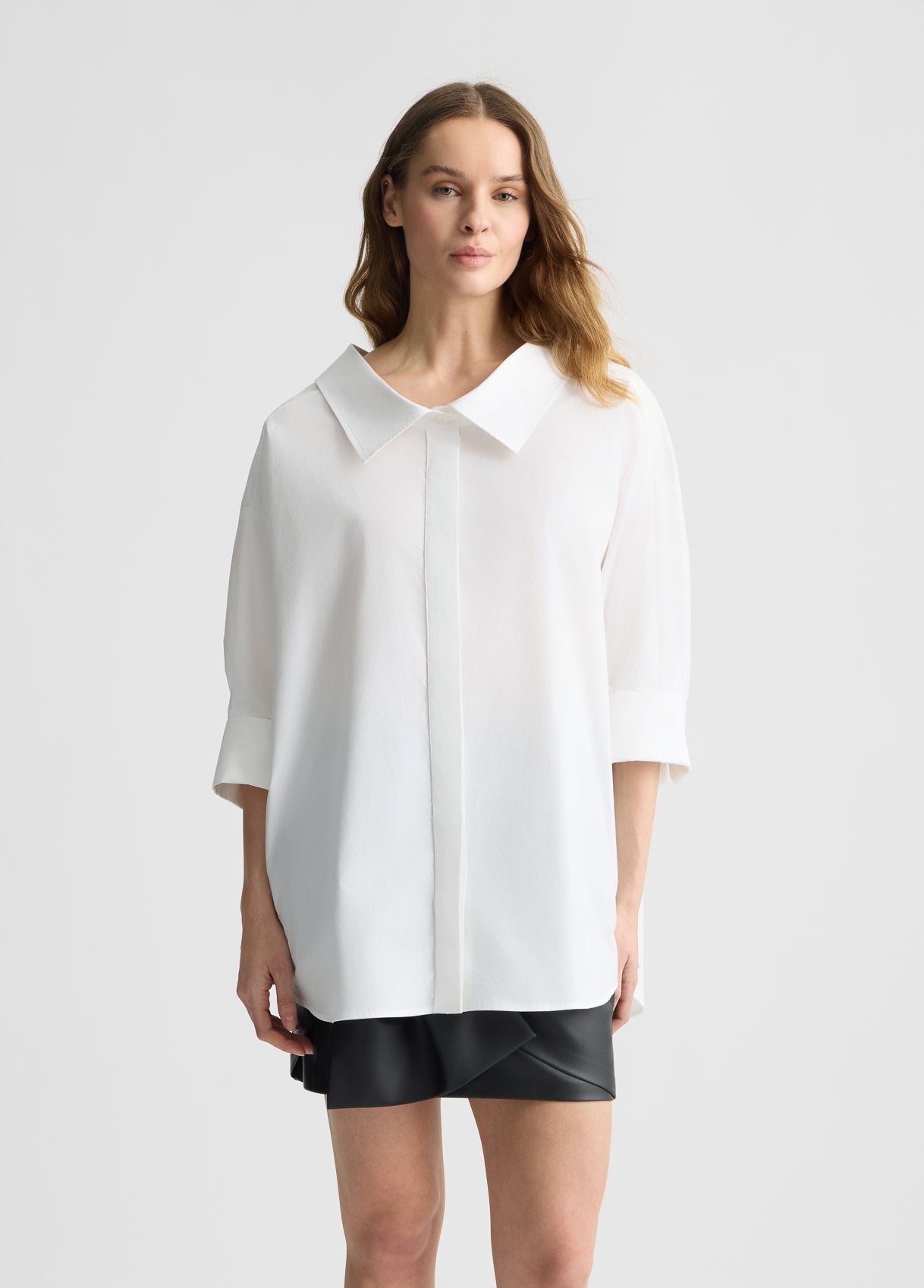 WA5243T42741111138-white