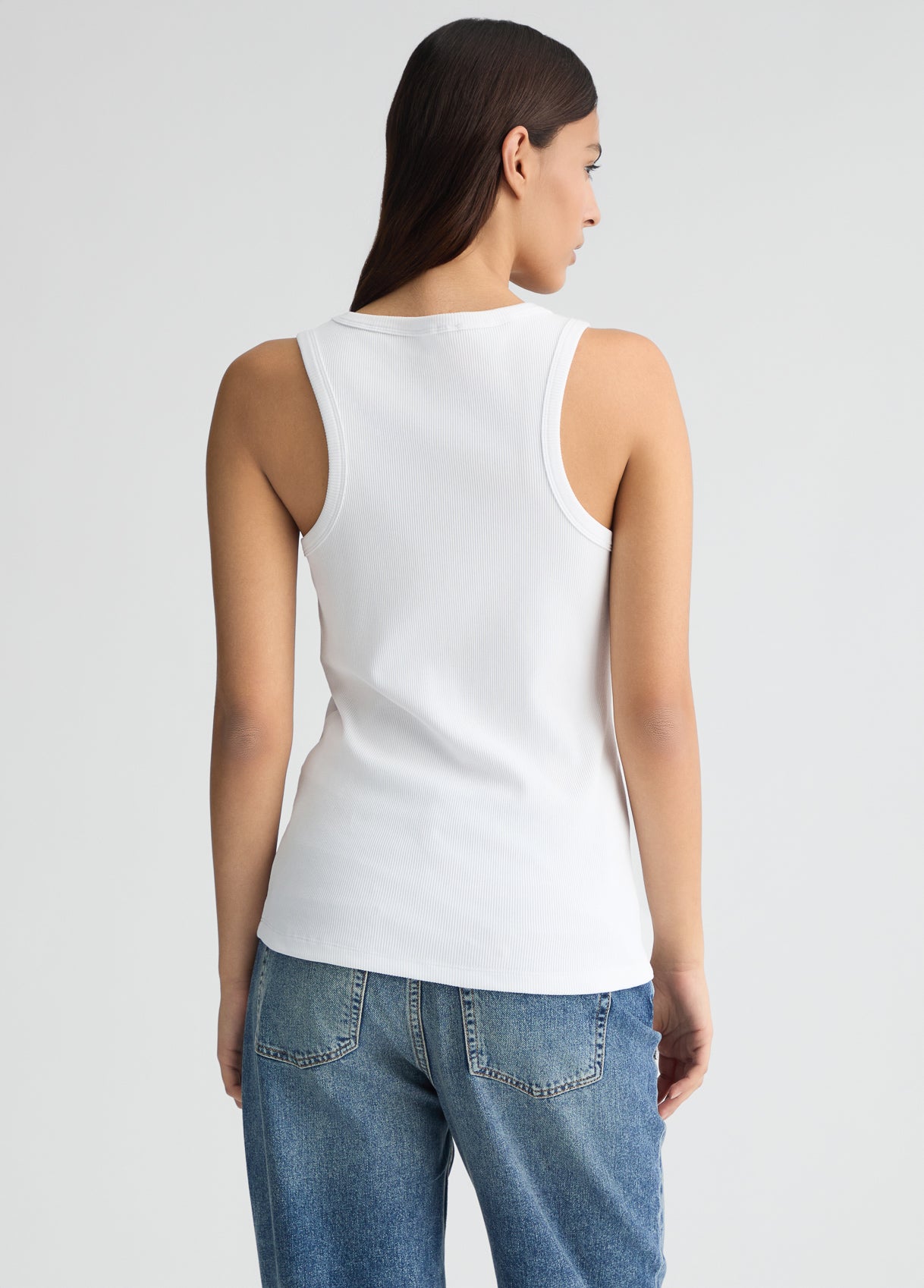WA5367J029511110XS-White