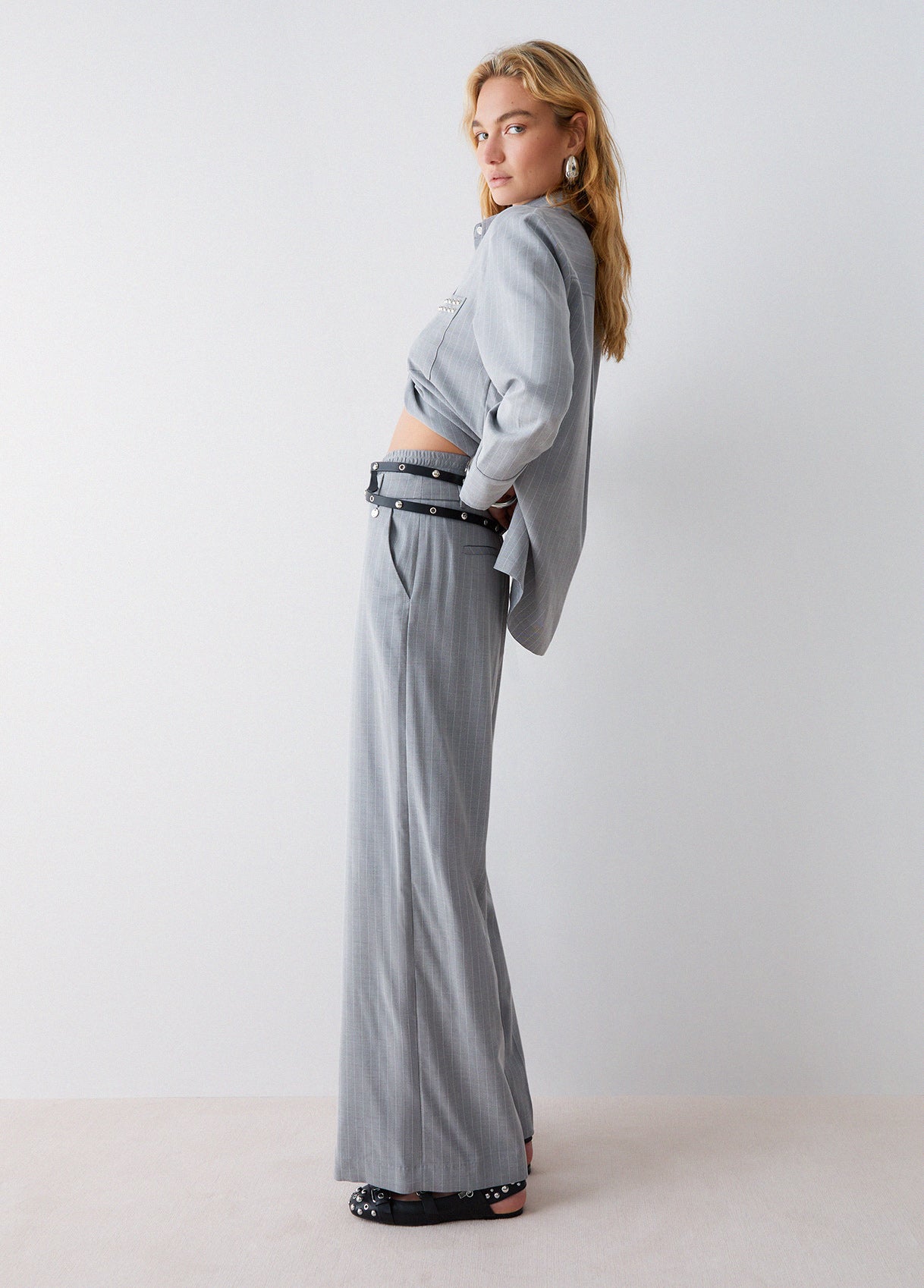 WA6099T349AP968636-grey pinstripe