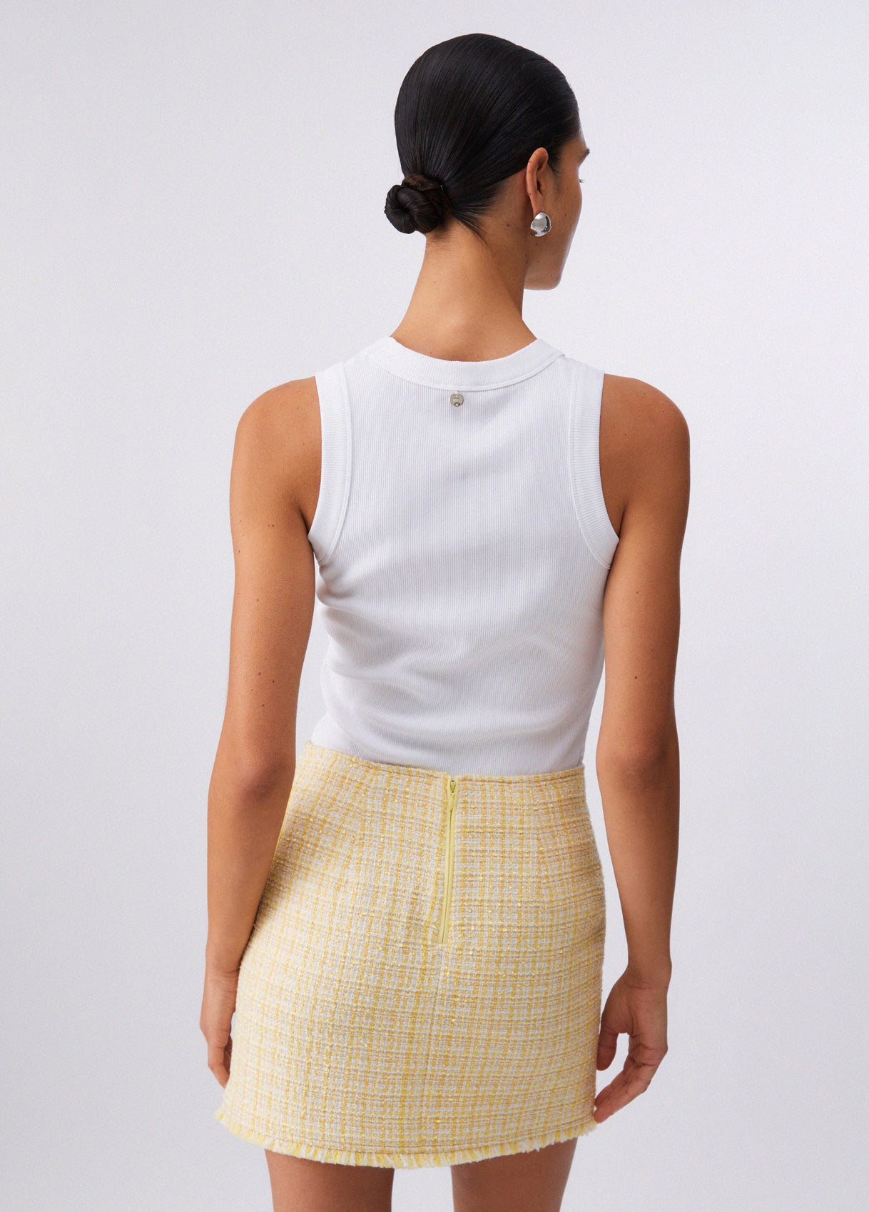 WA6490J4822P9369XS-white