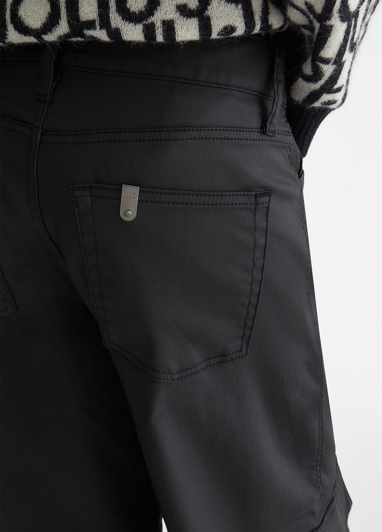 WF4355E08602222224-black