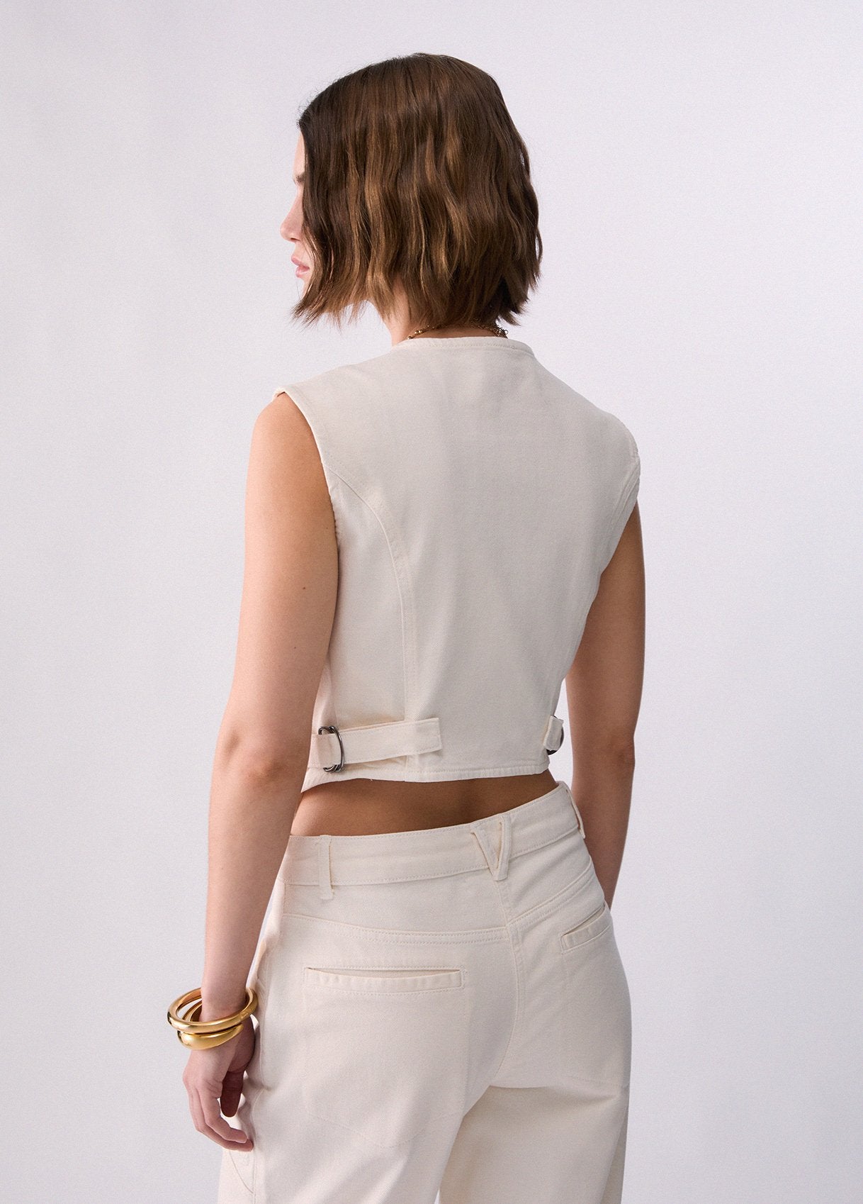 WF6169T1819X065938-white