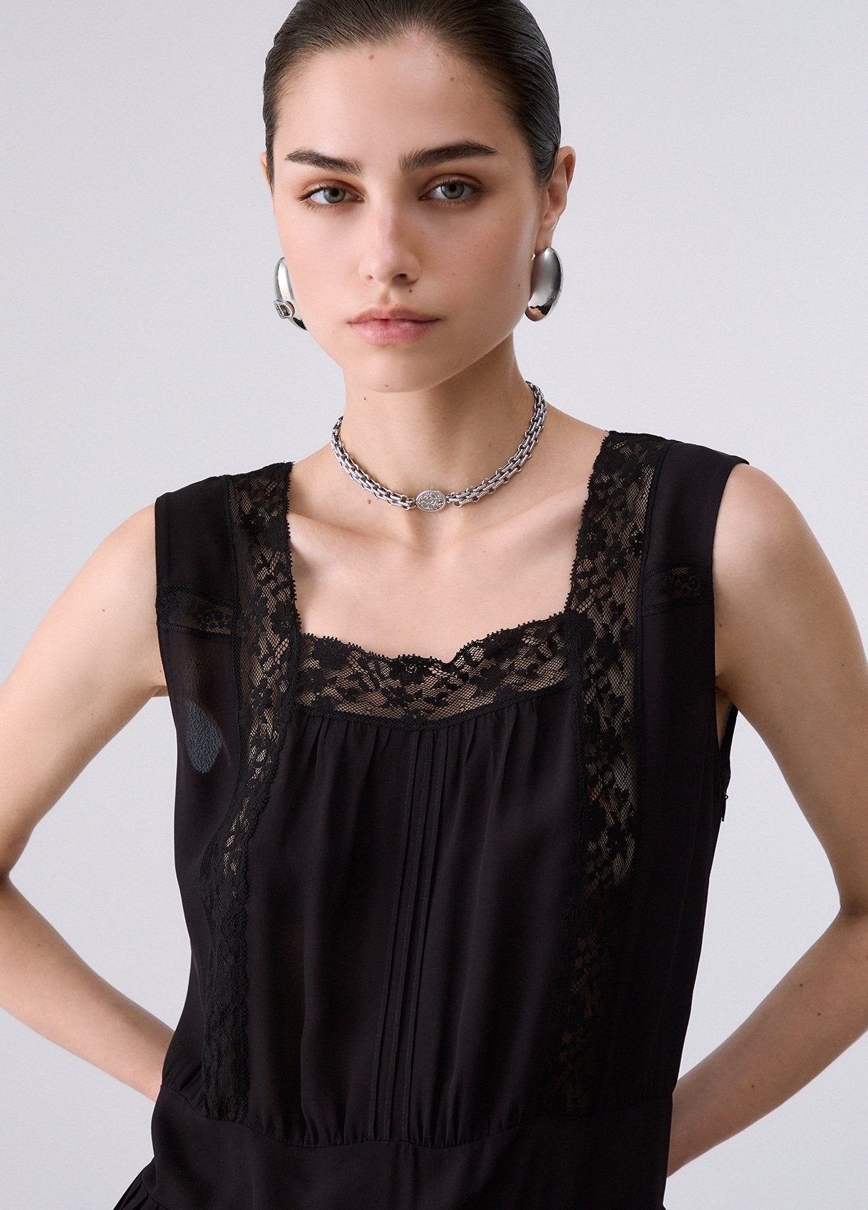 WF6173T25782222238-black