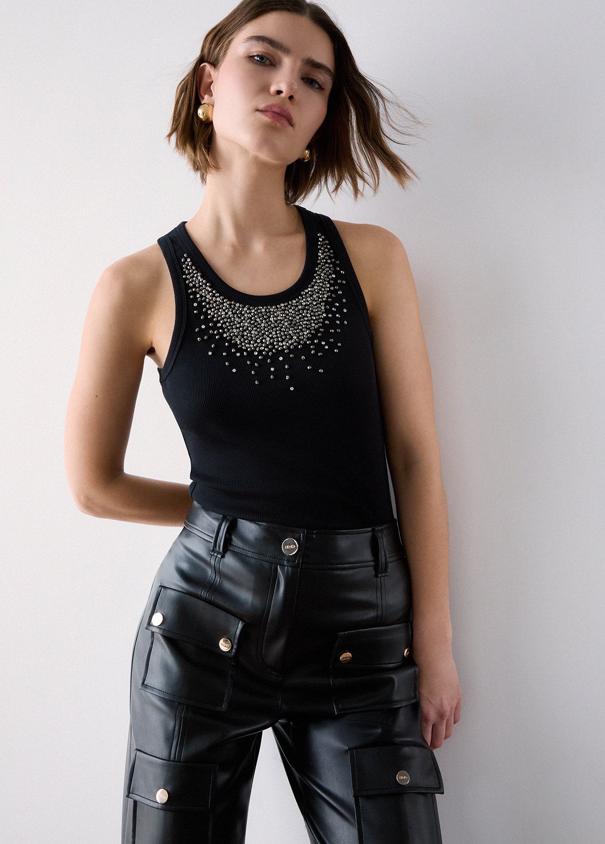 WF6408J4822L9476XS-black