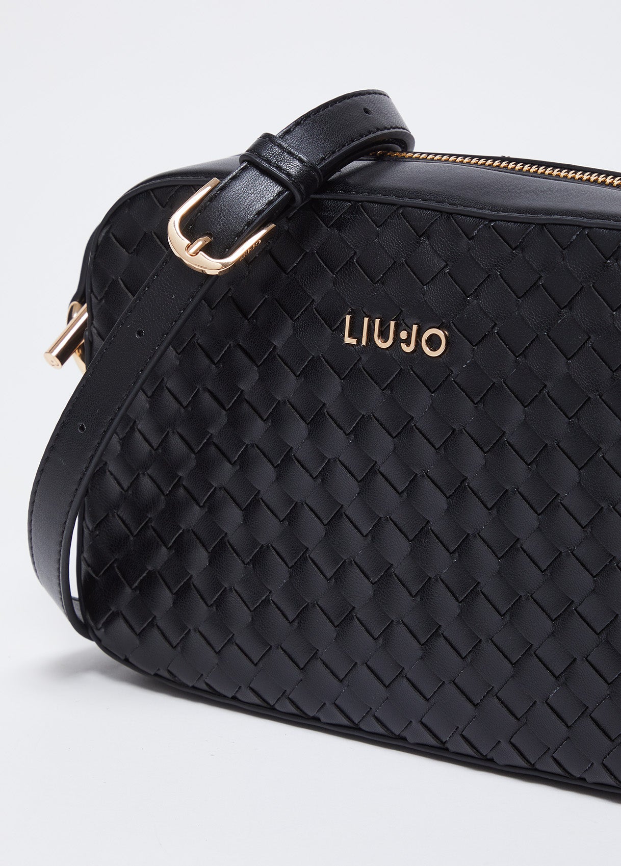 AA4156E051322222T.U.-black