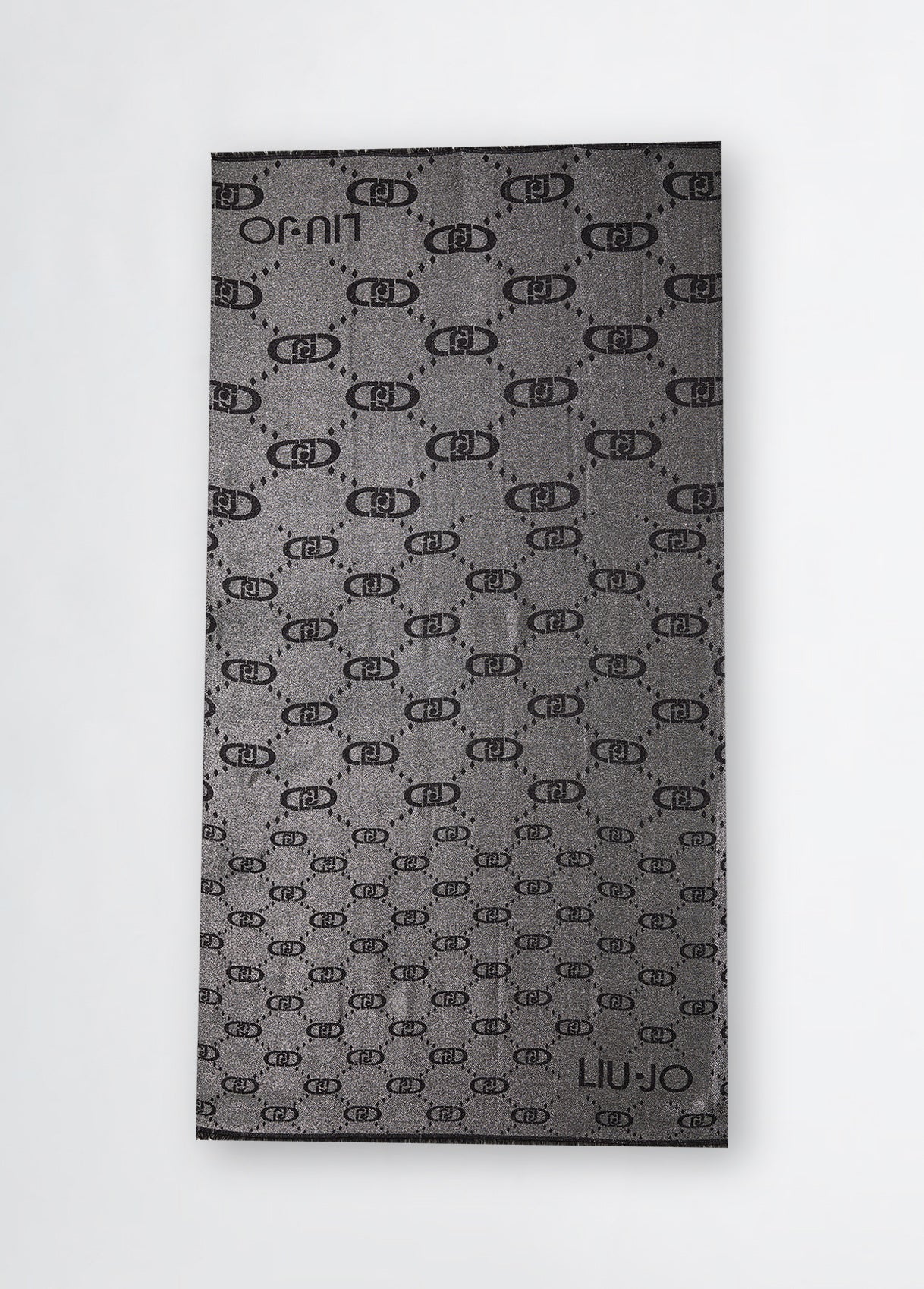 2A5011T030022222T.U.-black