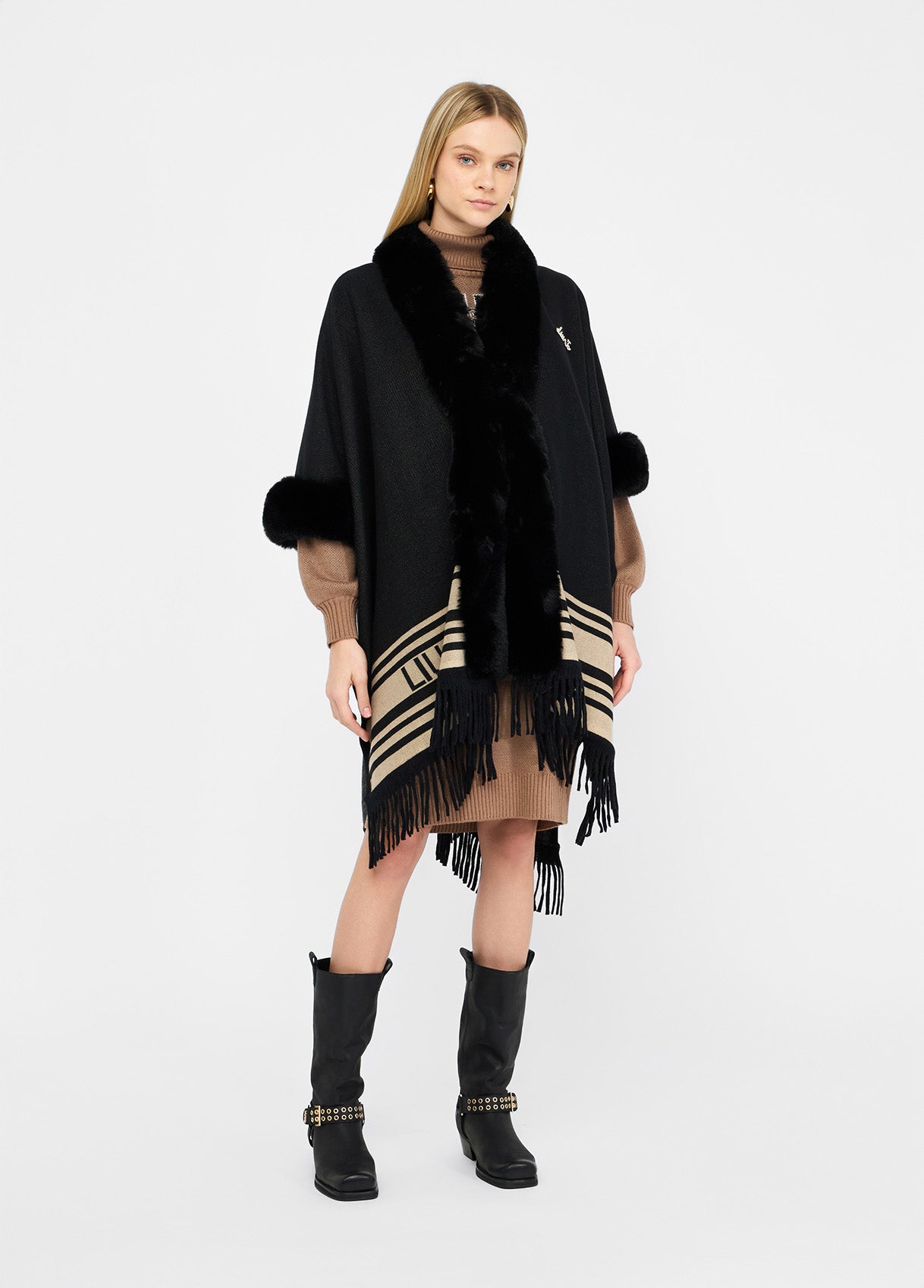 2F5046T030022222T.U.-black