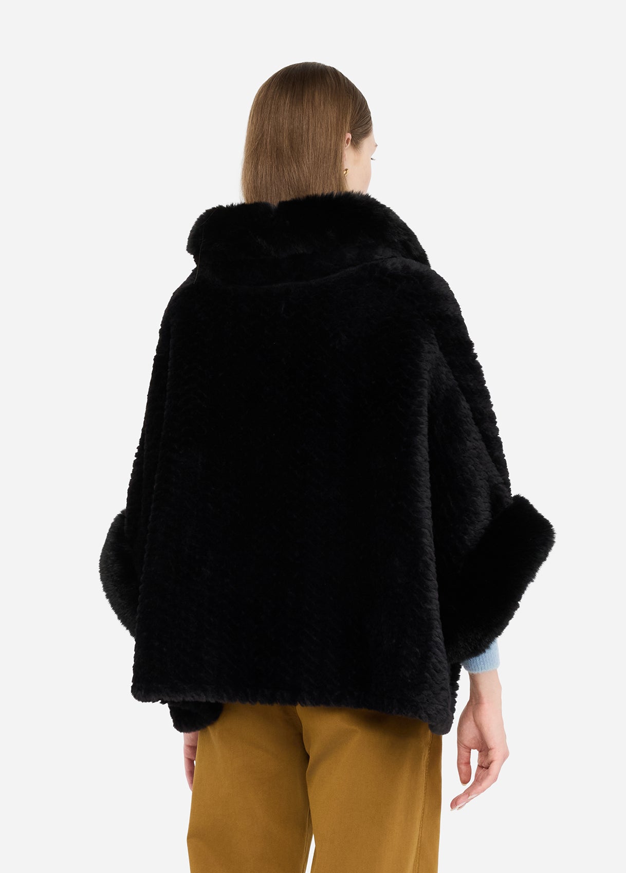 2F5051T030022222T.U.-black