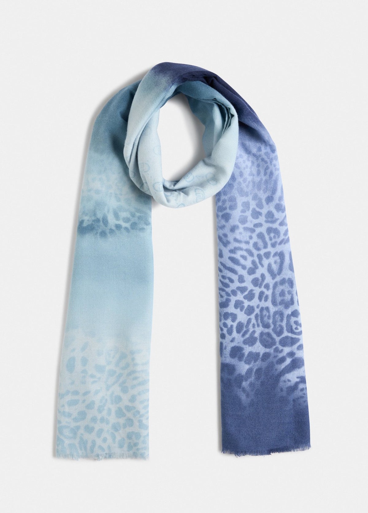 2F5066T030074015T.U.-light blue