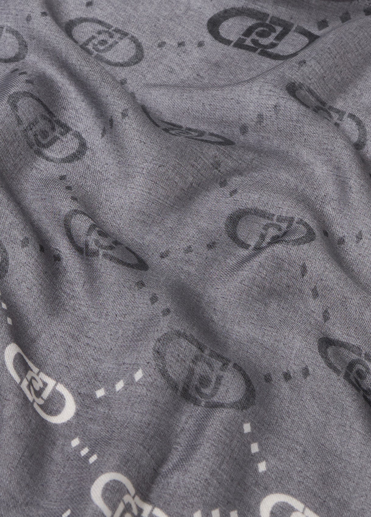 2F5080T030022222T.U.-black