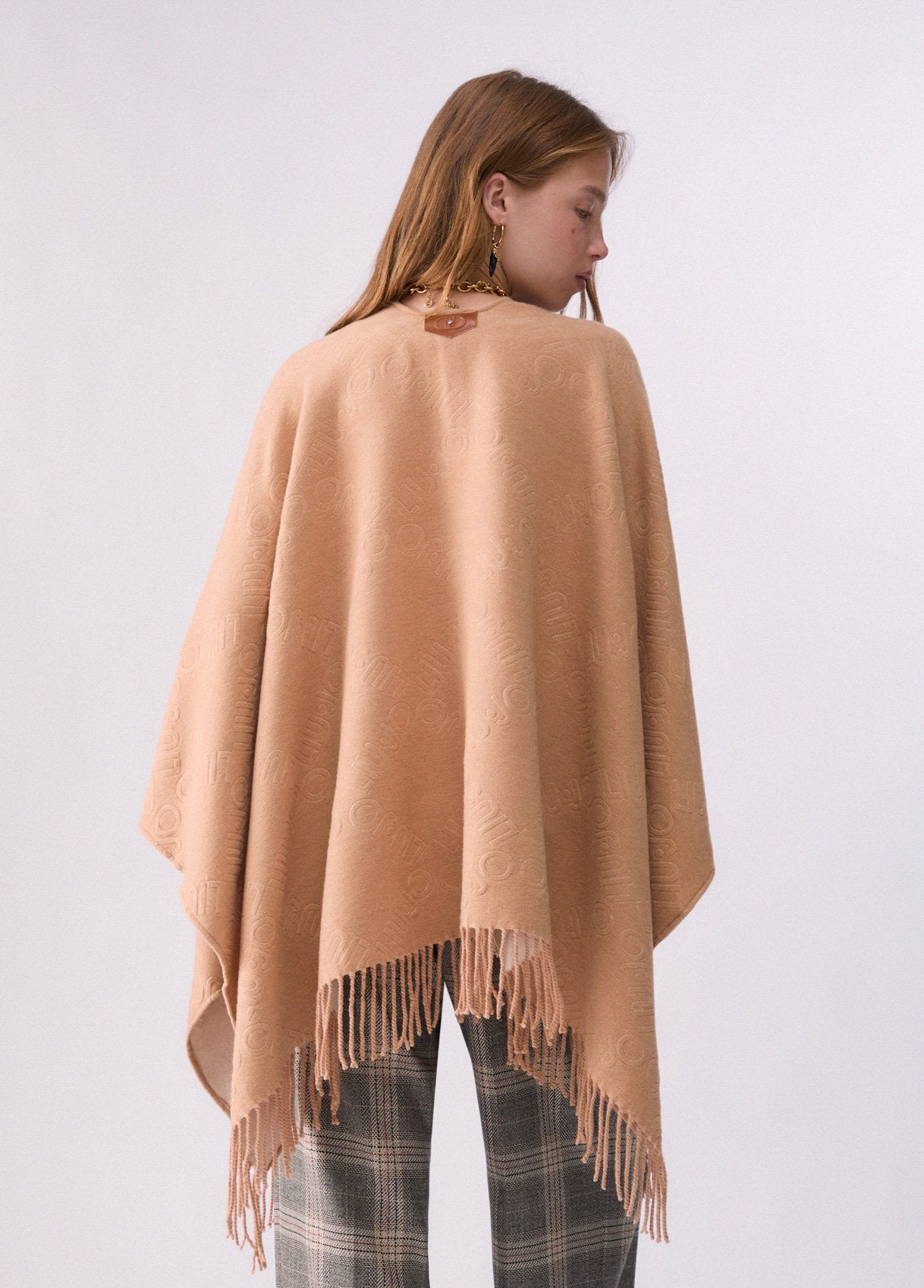 2F6042T275100070T.U.-camel
