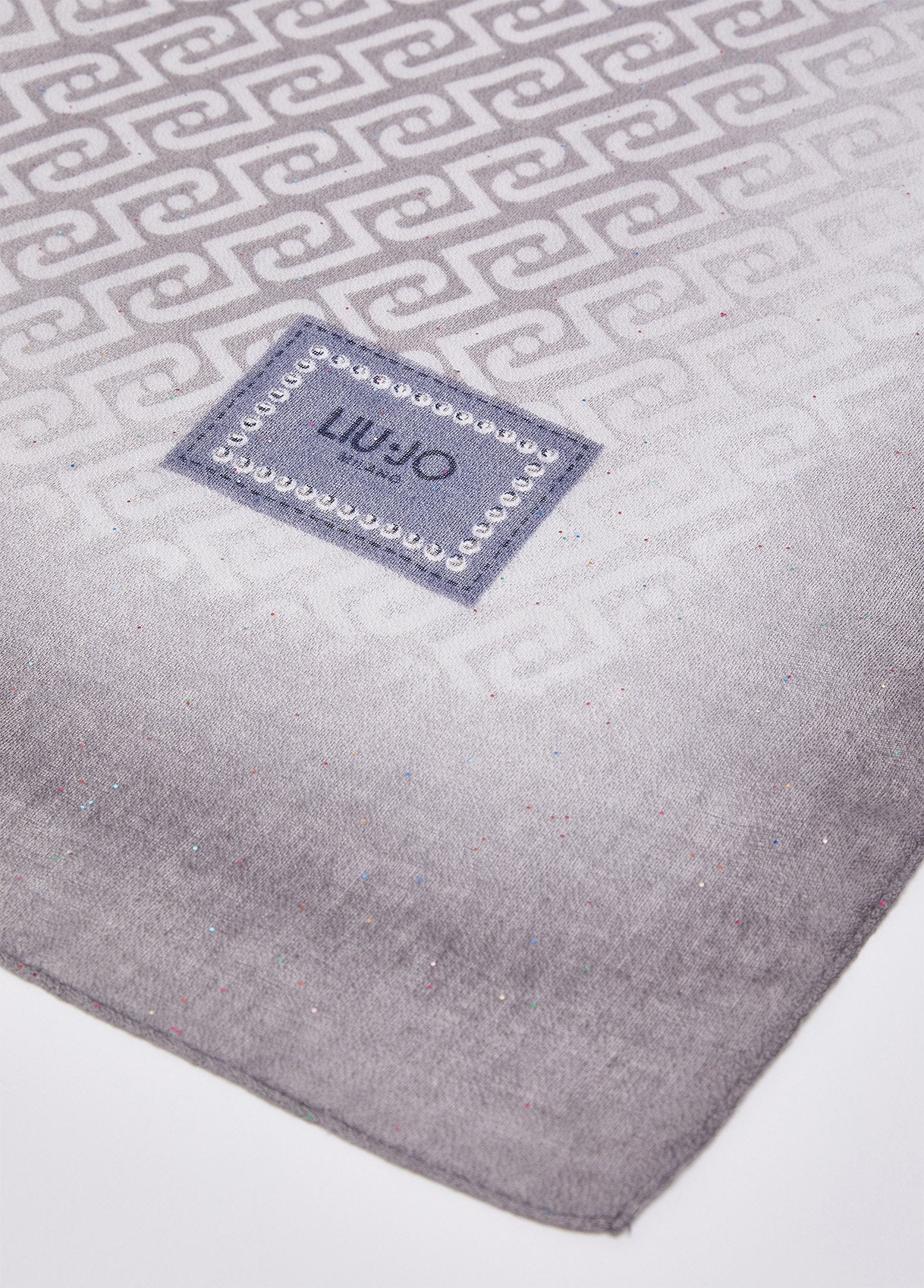 2F6064T274563850T.U.-grey