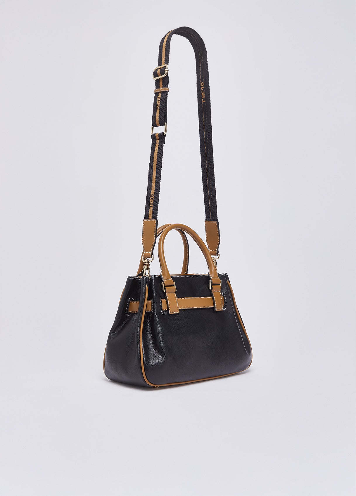 AA6032E112022222T.U.-black