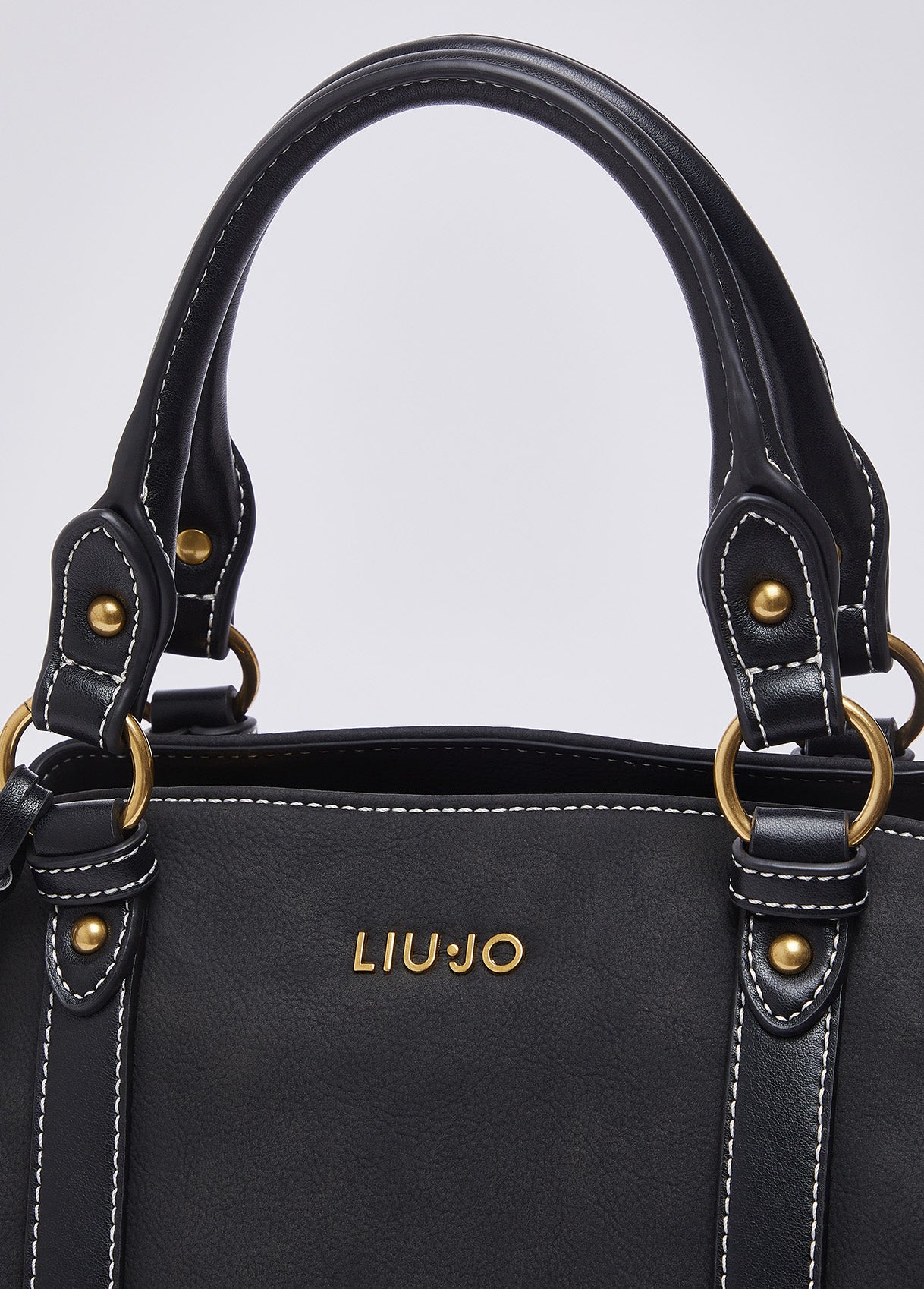 AA6081E111622222T.U.-black