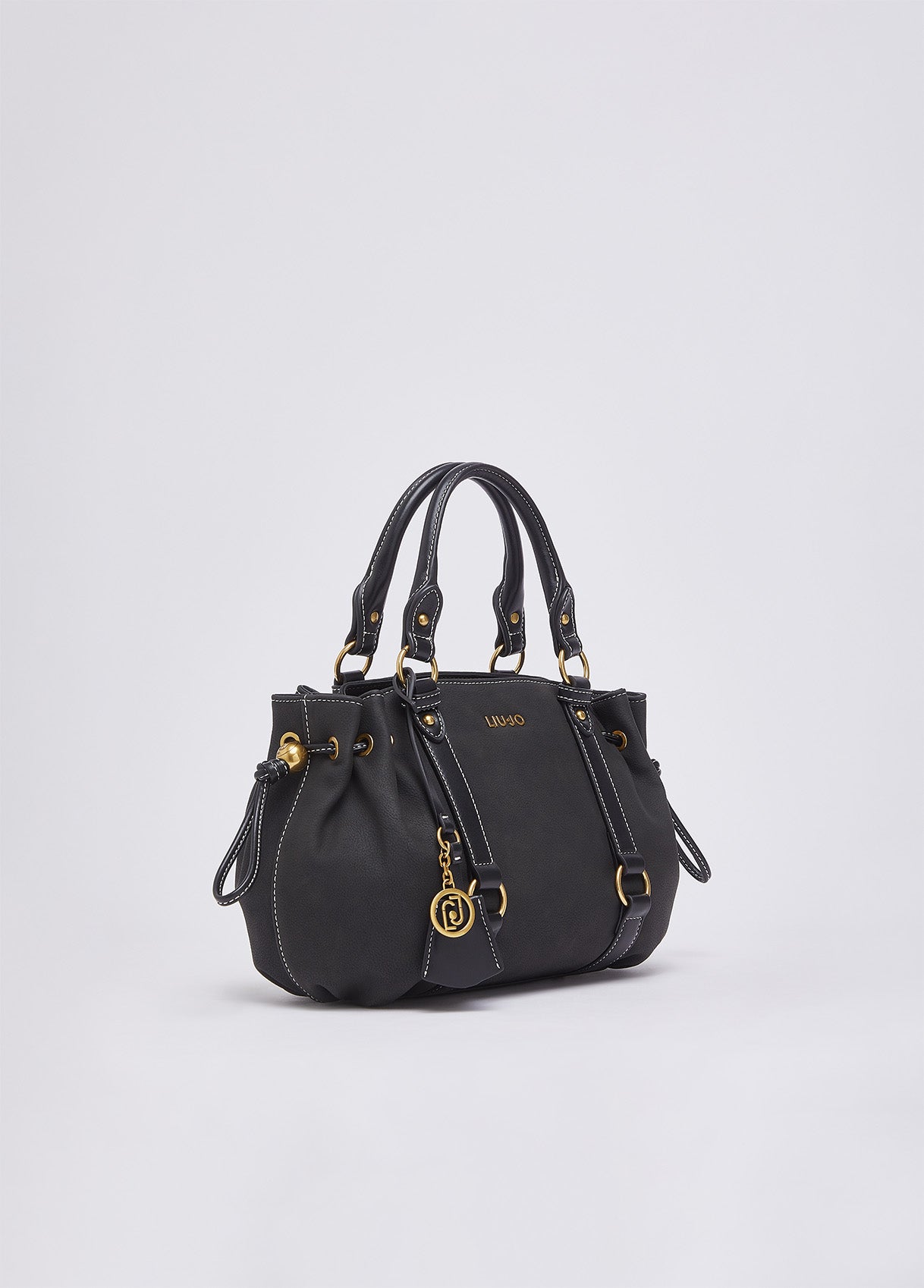 AA6081E111622222T.U.-black