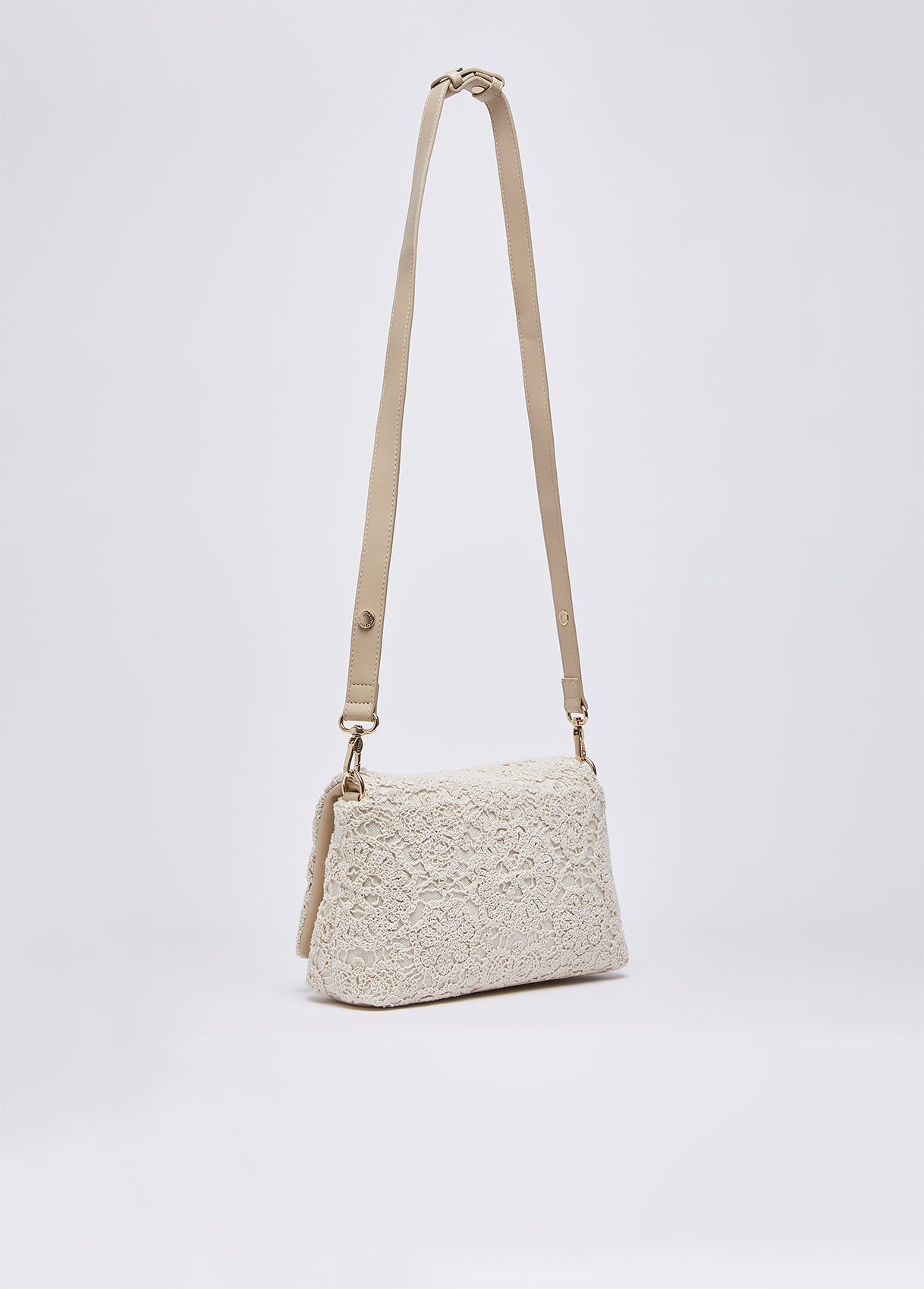 AA6148J3865X0459T.U.-cream