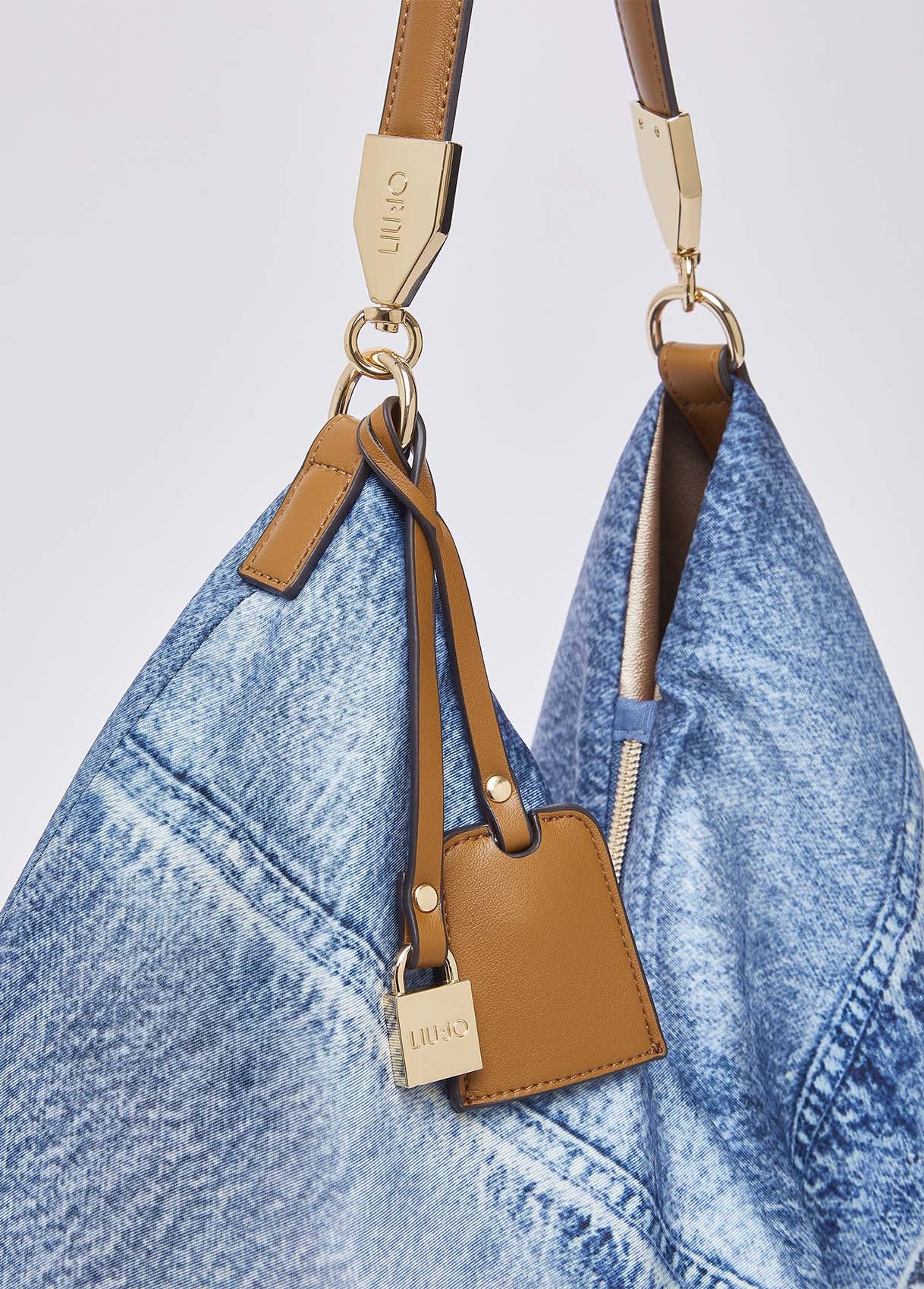 AA6194T274579043T.U.-denim print
