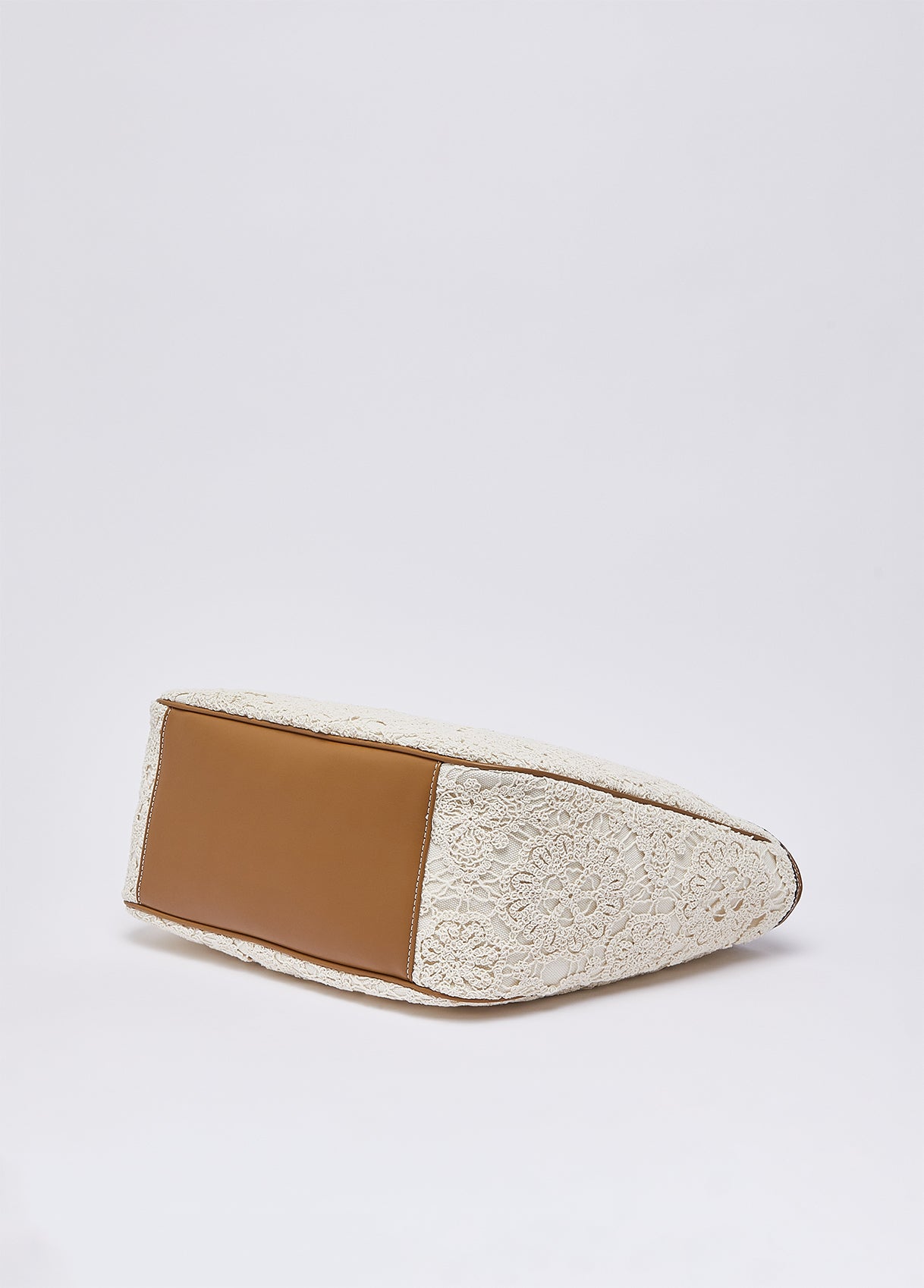 AA6208J3865X0459T.U.-cream