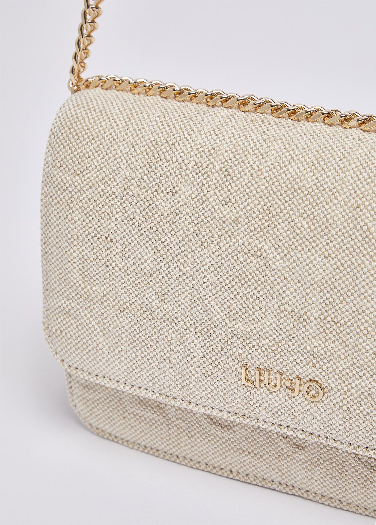 AA6210T381A00005T.U.-beige