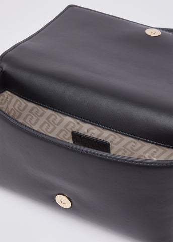 AA6224E095822222T.U.-black
