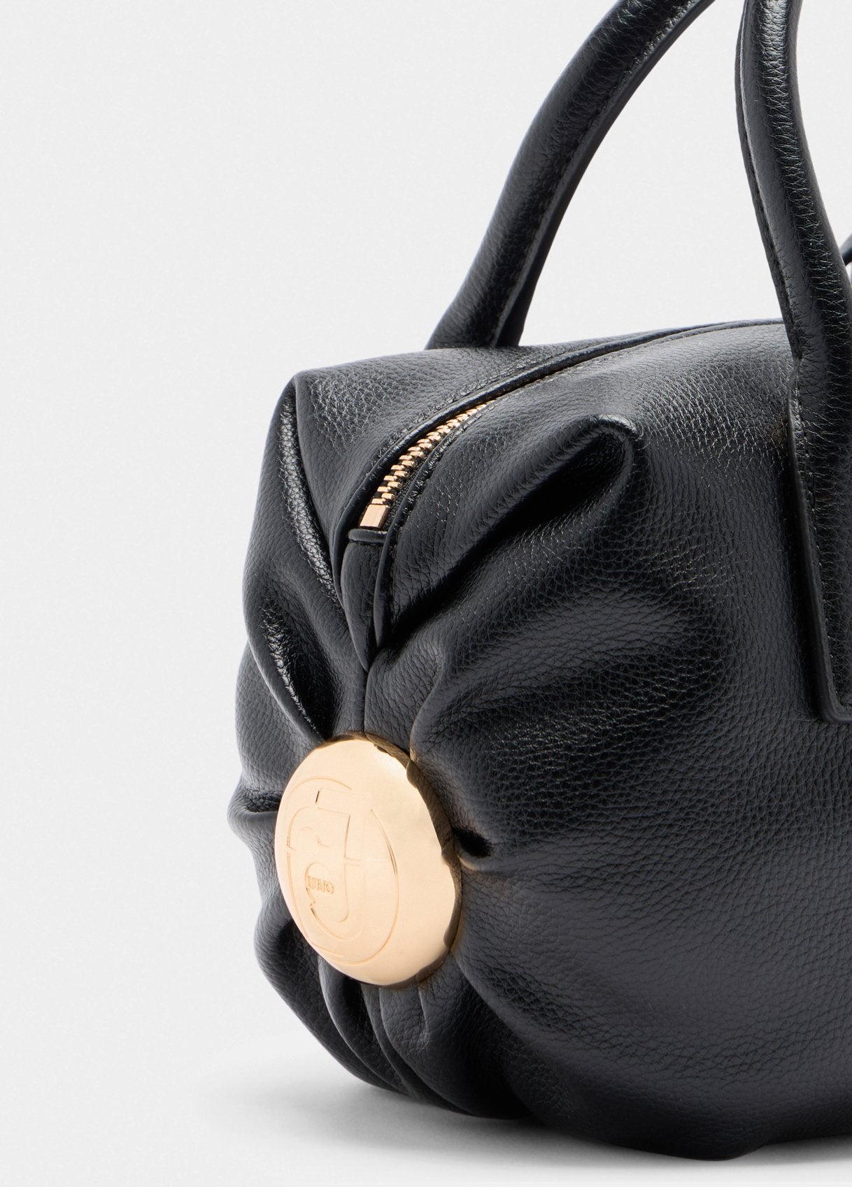 AF5028E005822222T.U.-black
