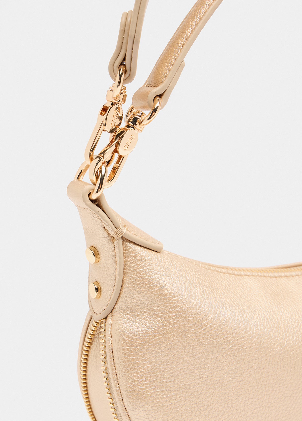 AF5043E005890048T.U.-light gold colour