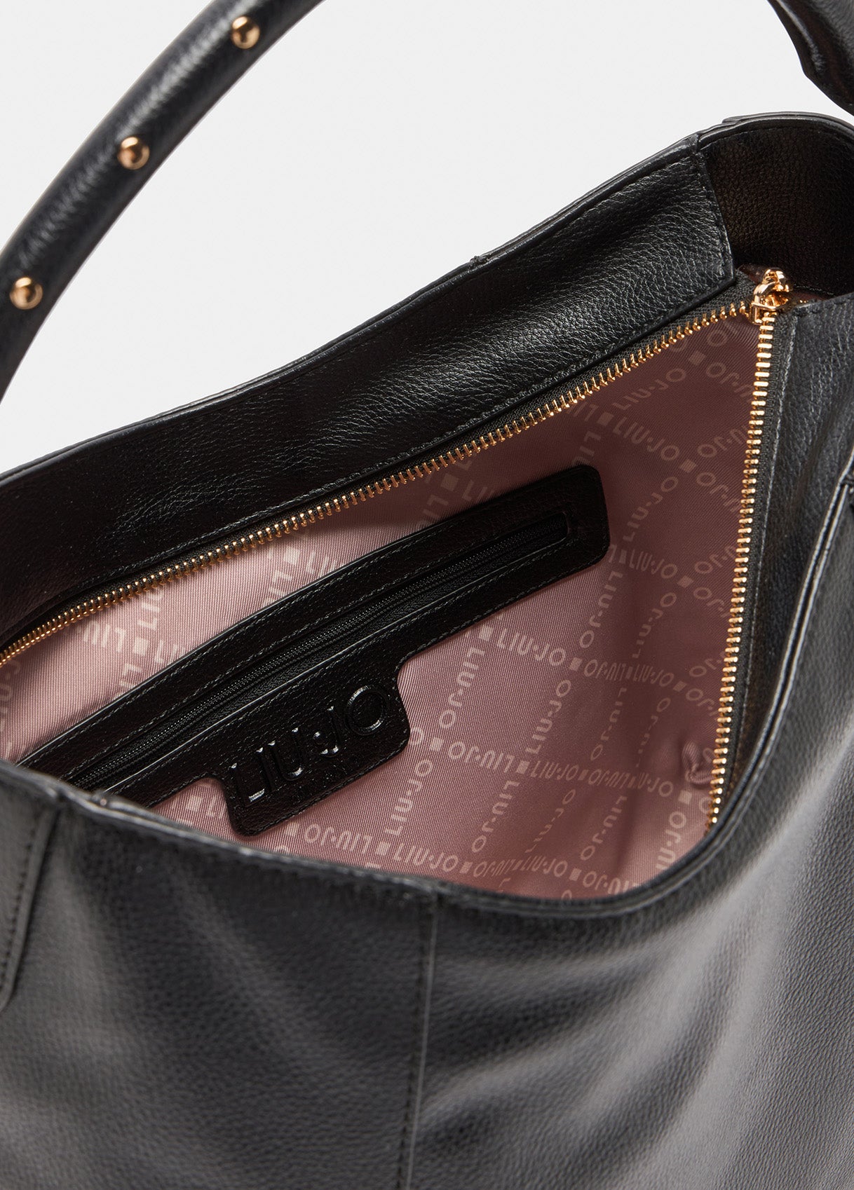 AF5053E005822222T.U.-black