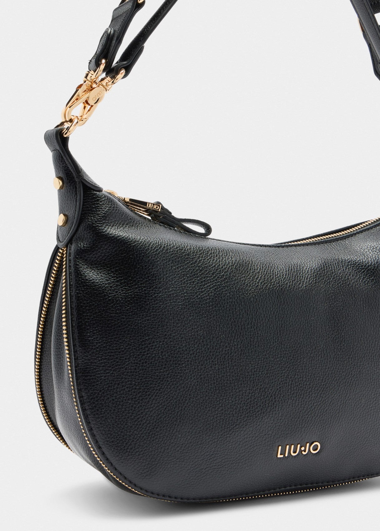 AF5133E005822222T.U.-black