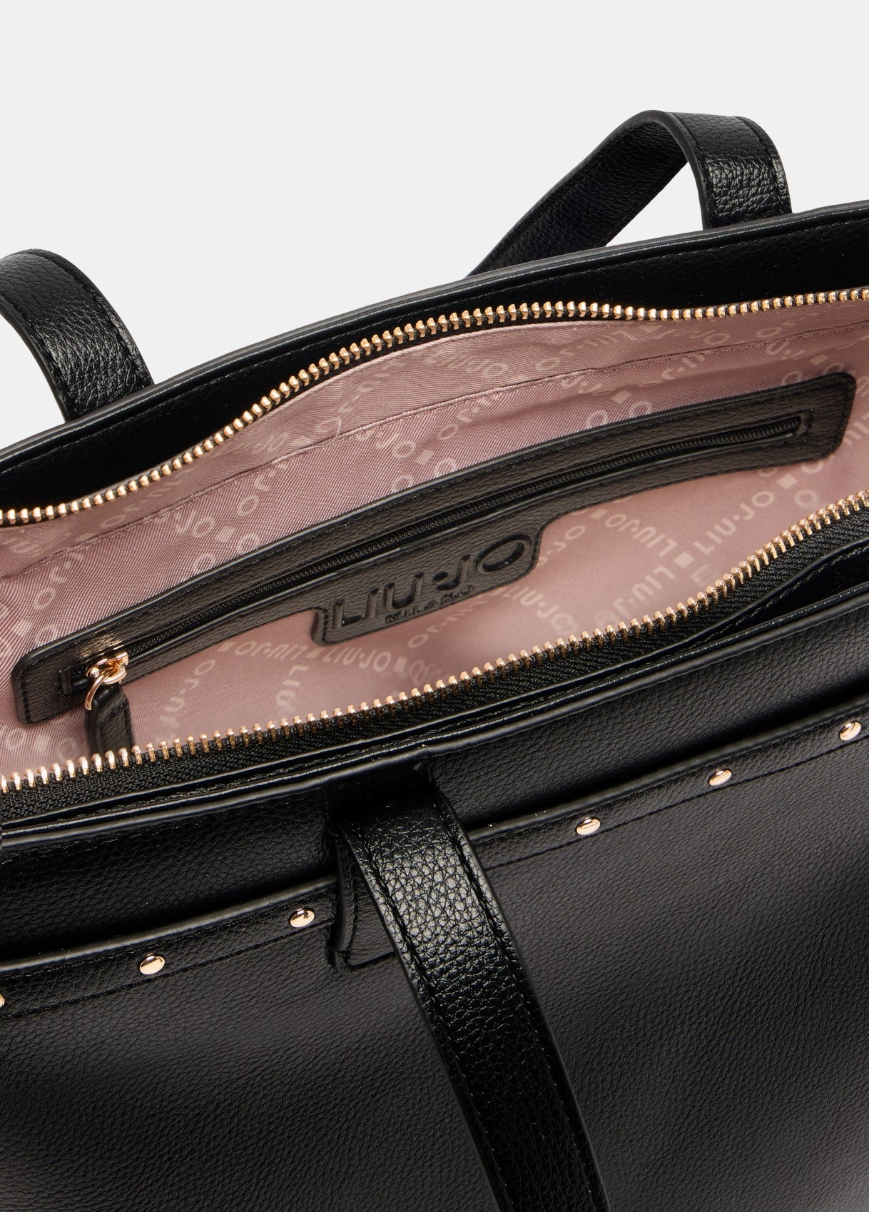 AF5135E005822222T.U.-black