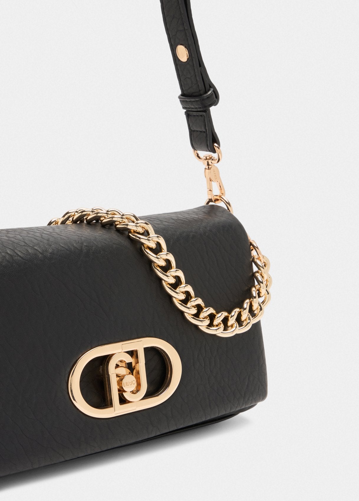 AF5138E016122222T.U.-black