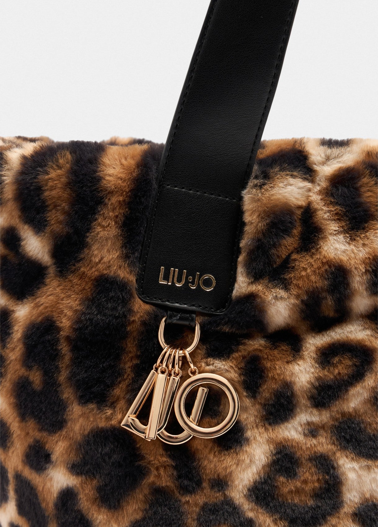 AF5154E030500047T.U.-animal print