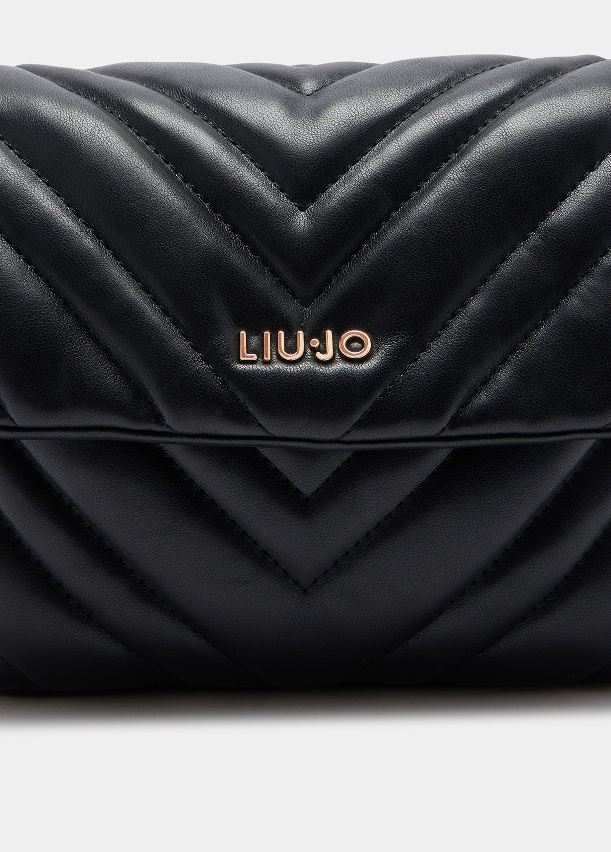 AF5188E042622222T.U.-black