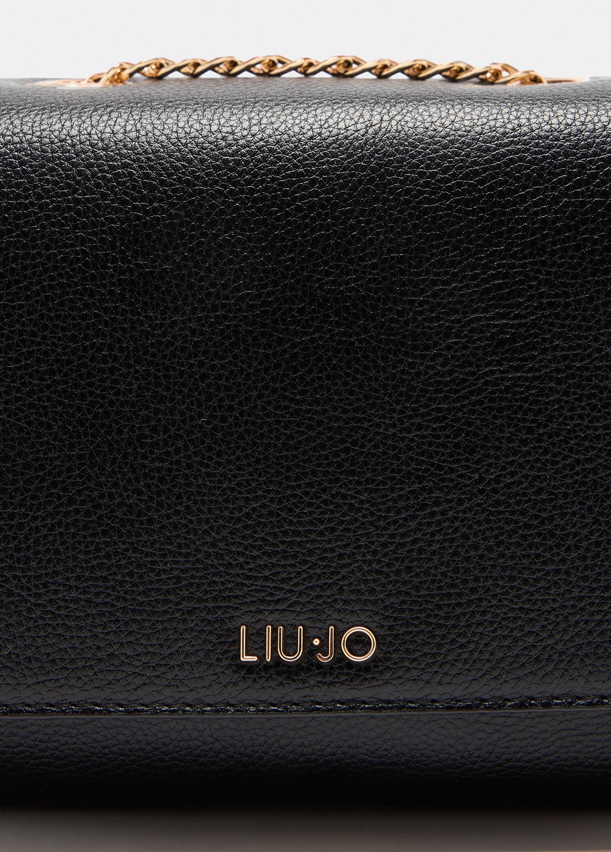 AF5199E005822222T.U.-black