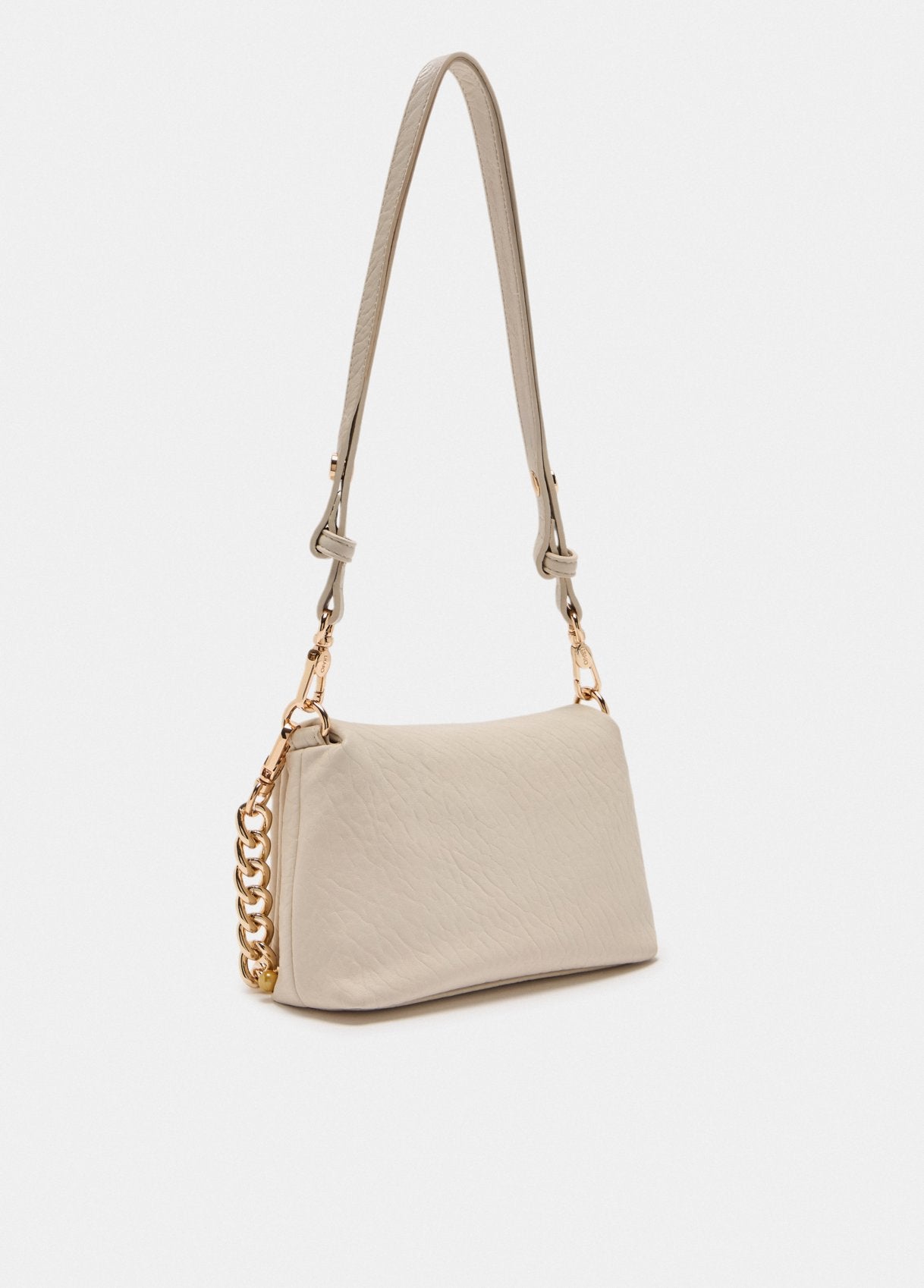 AF5269E016130002T.U.-off white