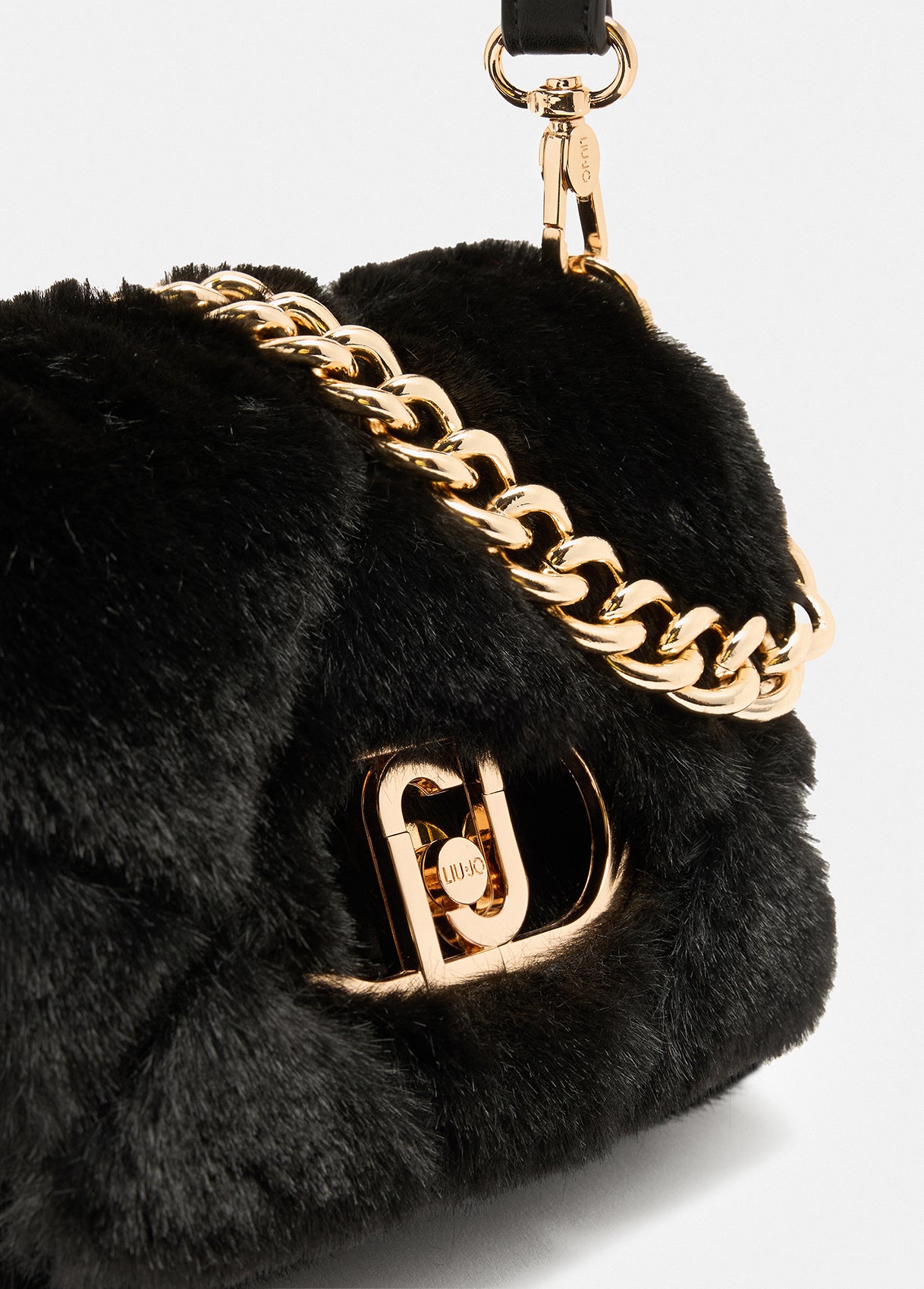 AF5269E030522222T.U.-black