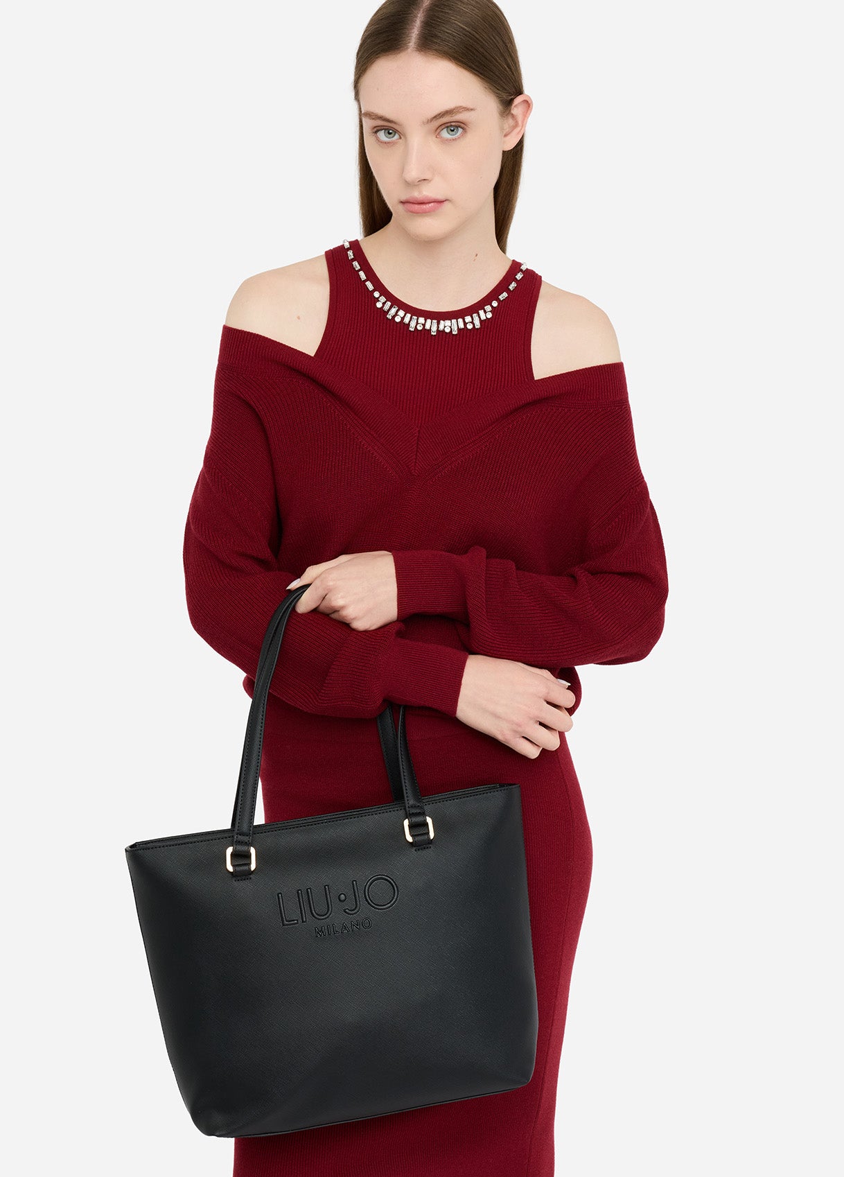 AF5321E008722222T.U.-black