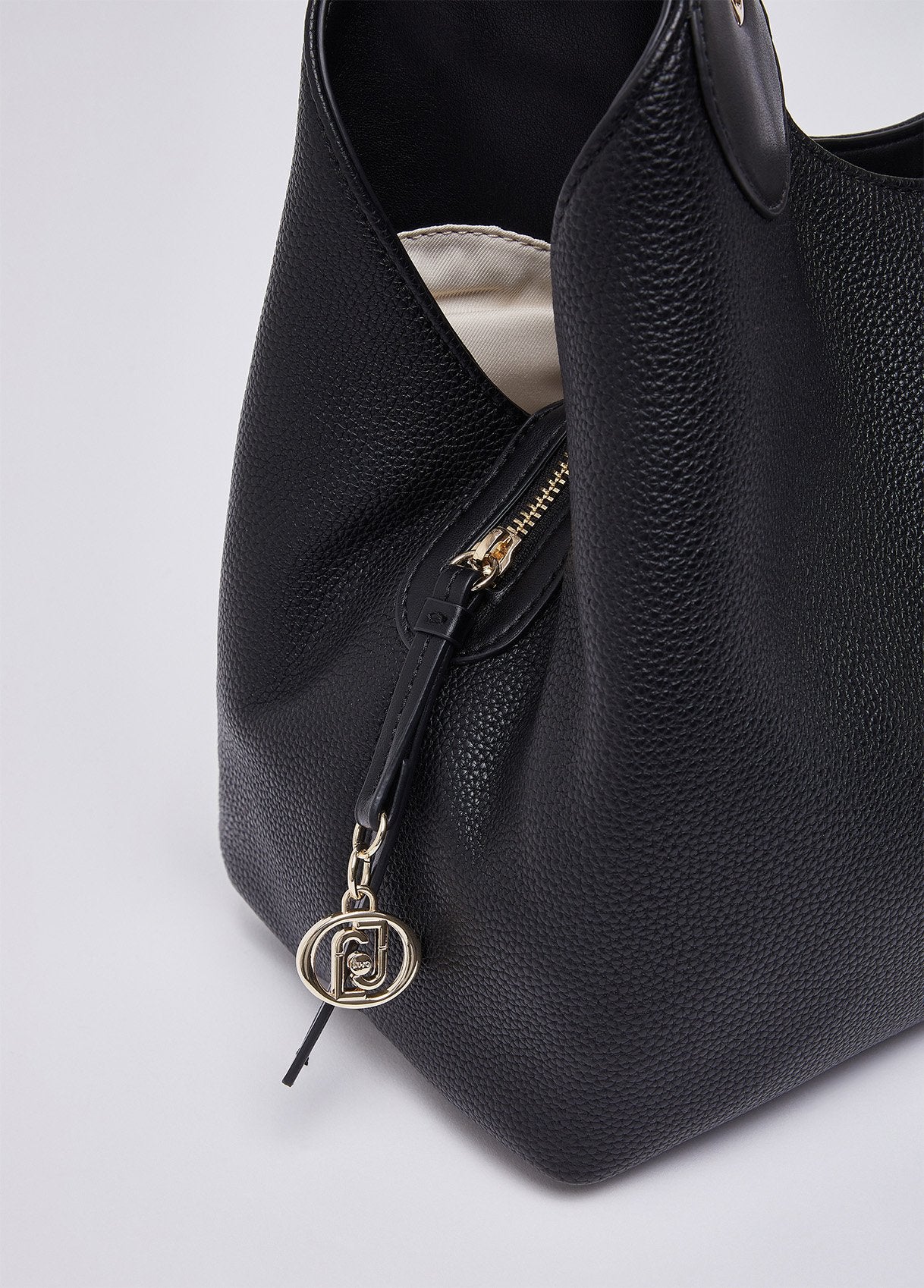 AF6024ES039B1848T.U.-black/gold