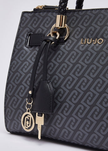AF6069E113722222T.U.-black