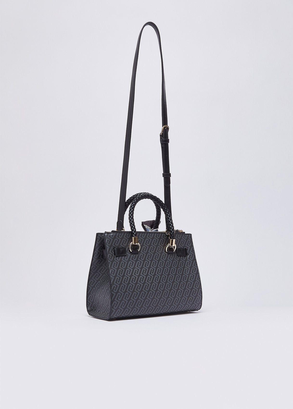 AF6069E113722222T.U.-black