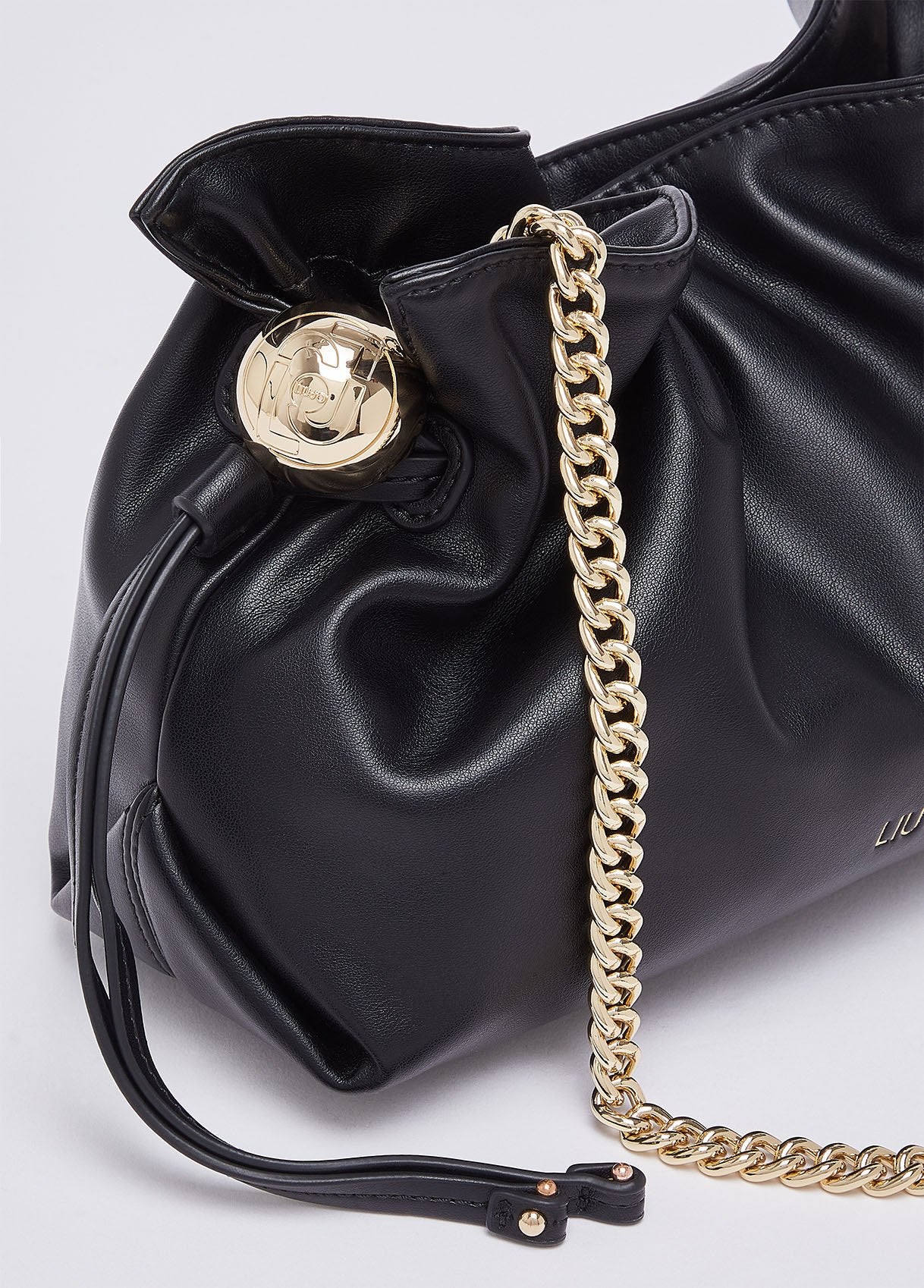 AF6099E106522222T.U.-black