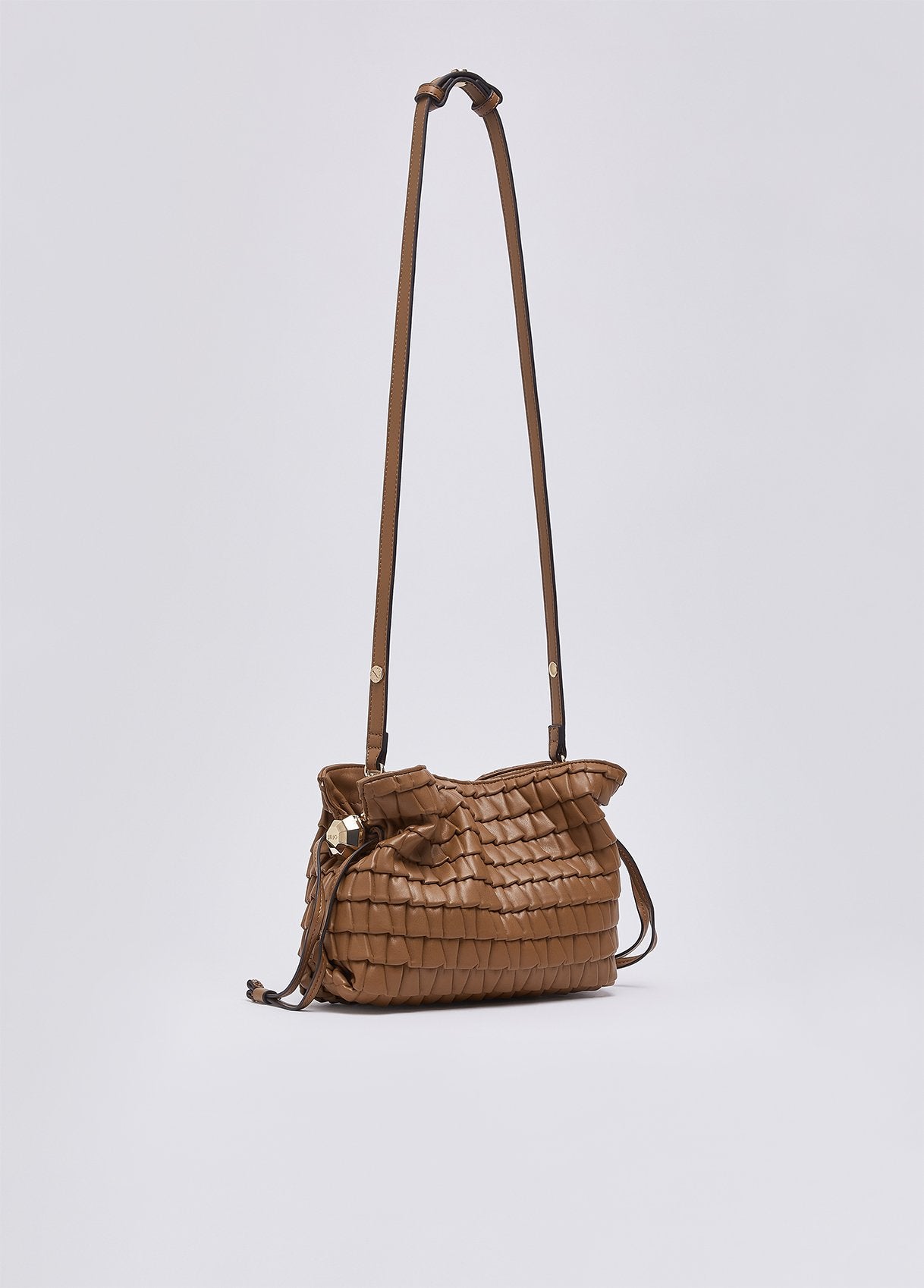 AF6099E116981140T.U.-beige