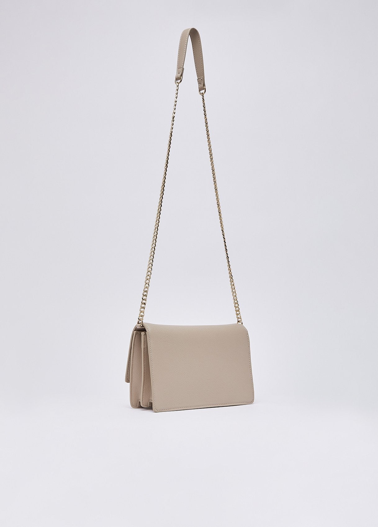 AF6210E101951308T.U.-white